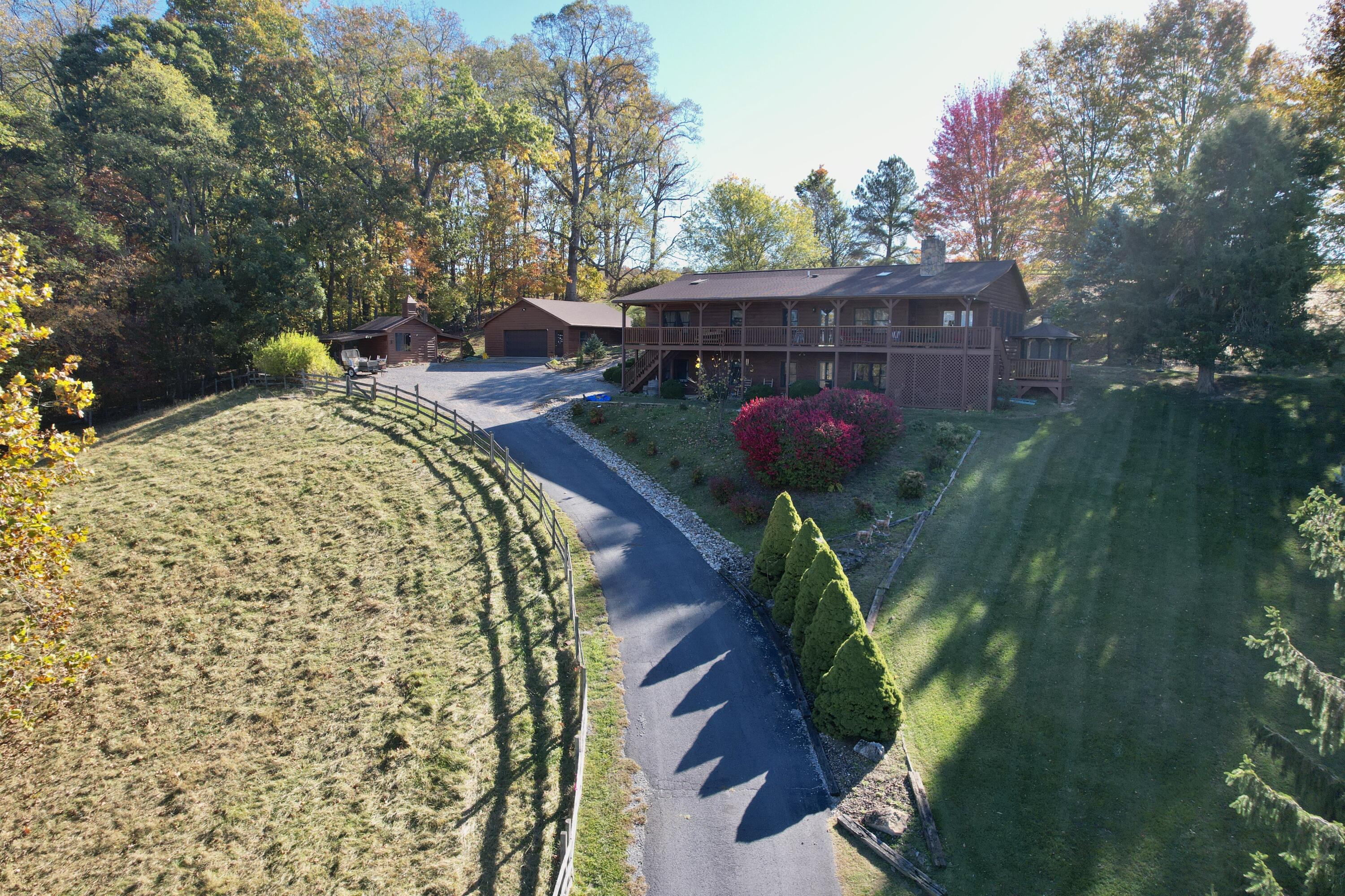 29 Bonnie Brae Ln