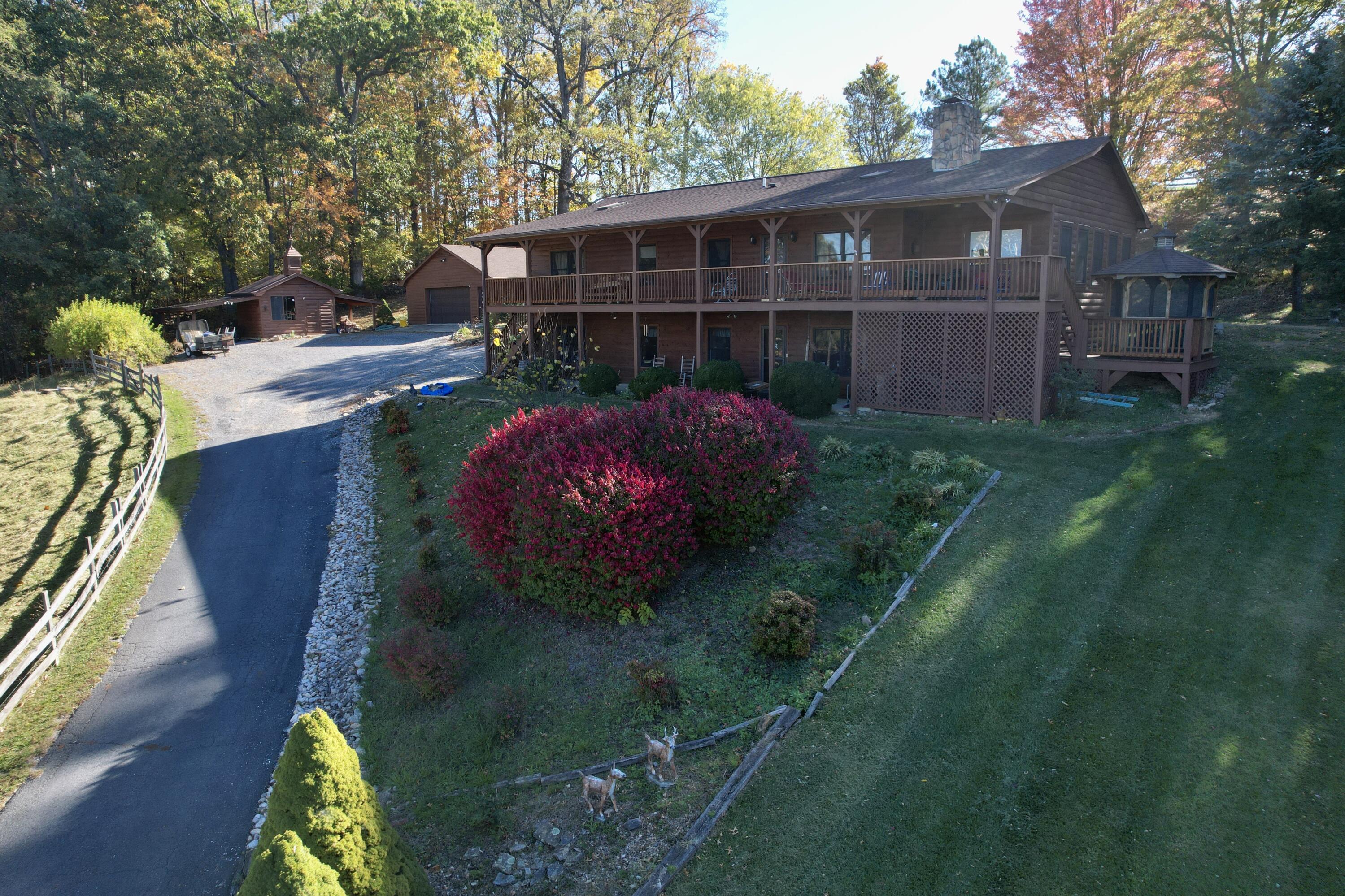 29 Bonnie Brae Ln