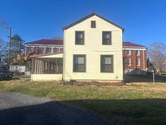 220 S Main St