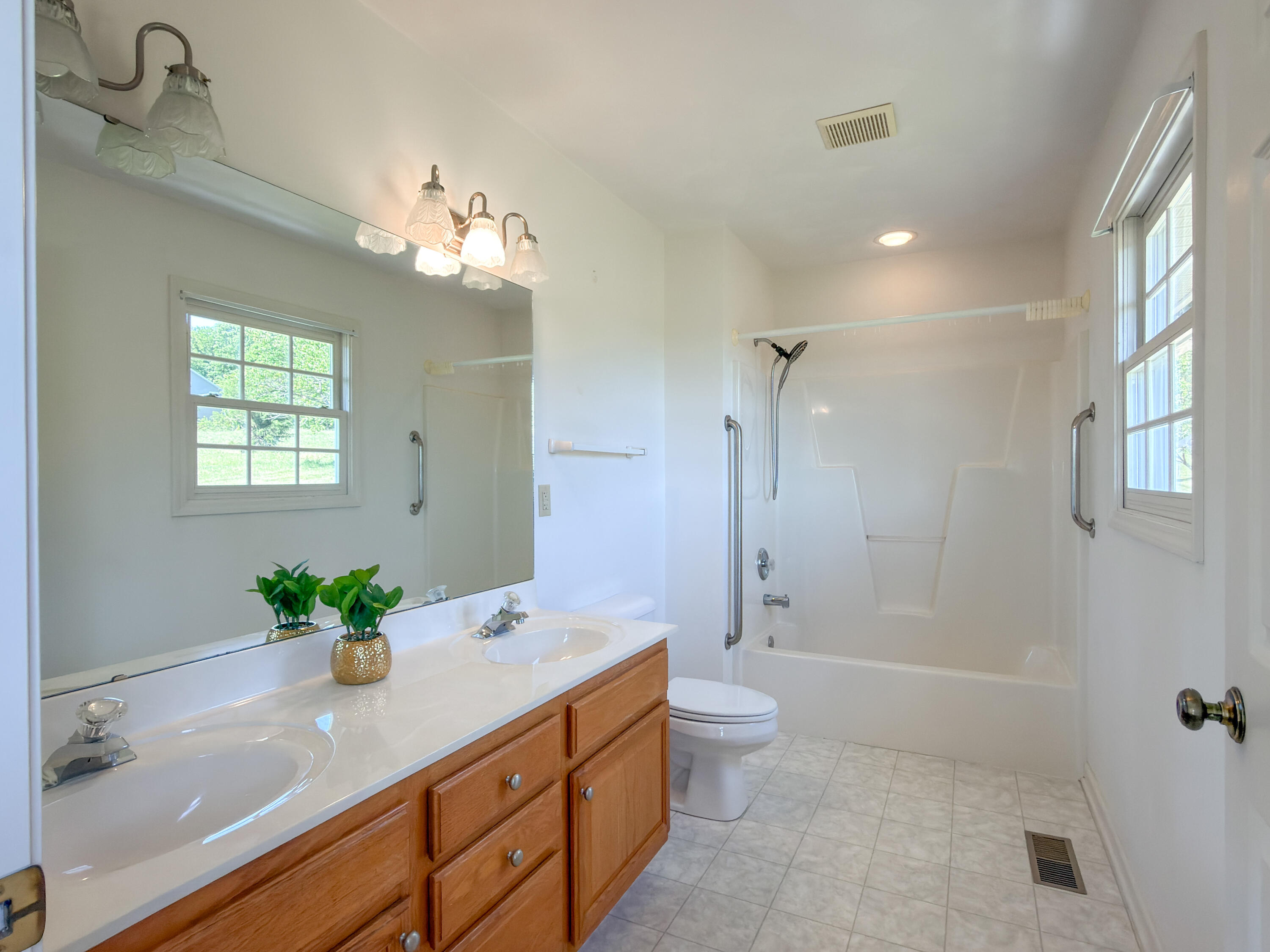 348 Short Hill Dr