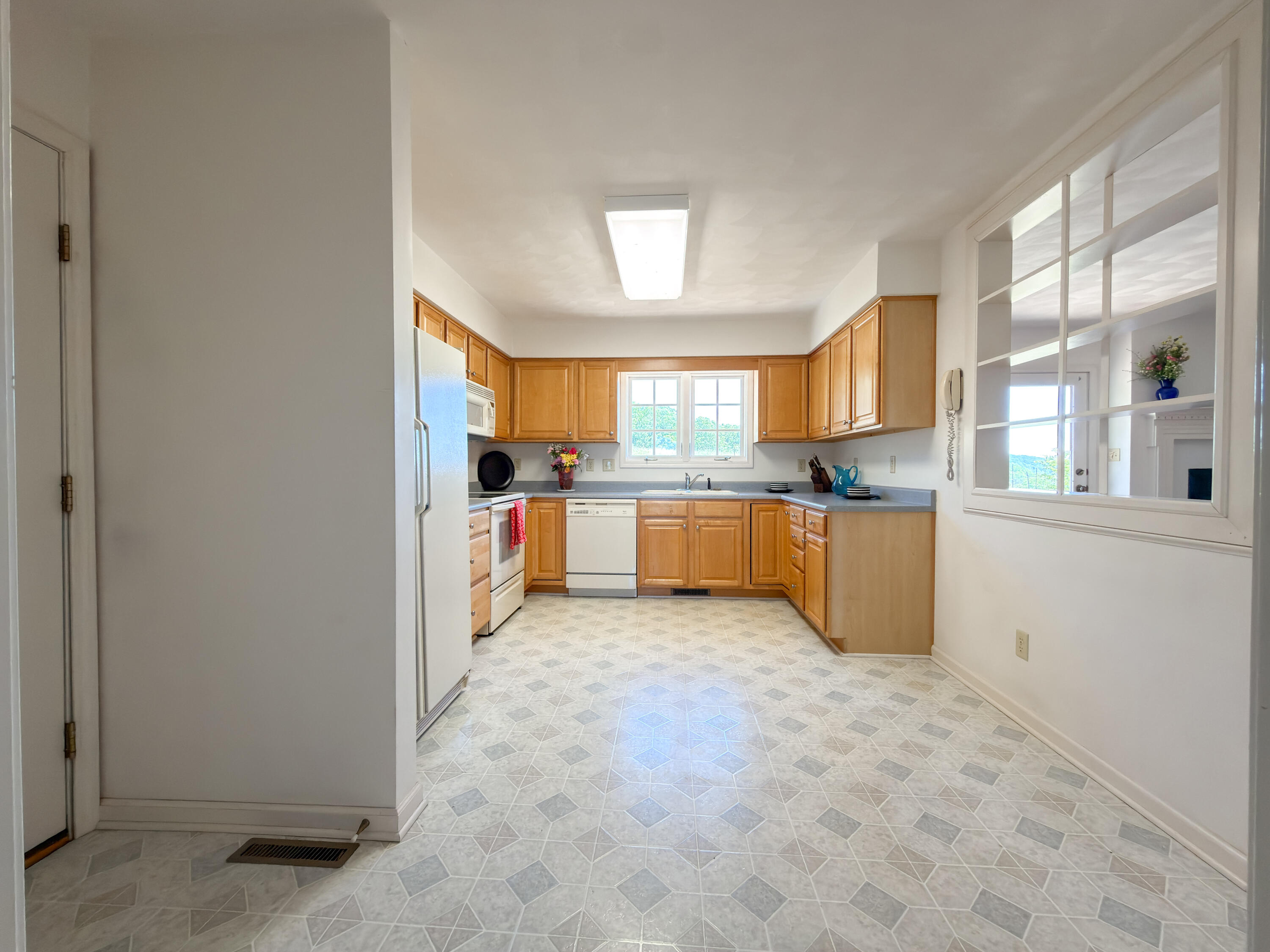 348 Short Hill Dr