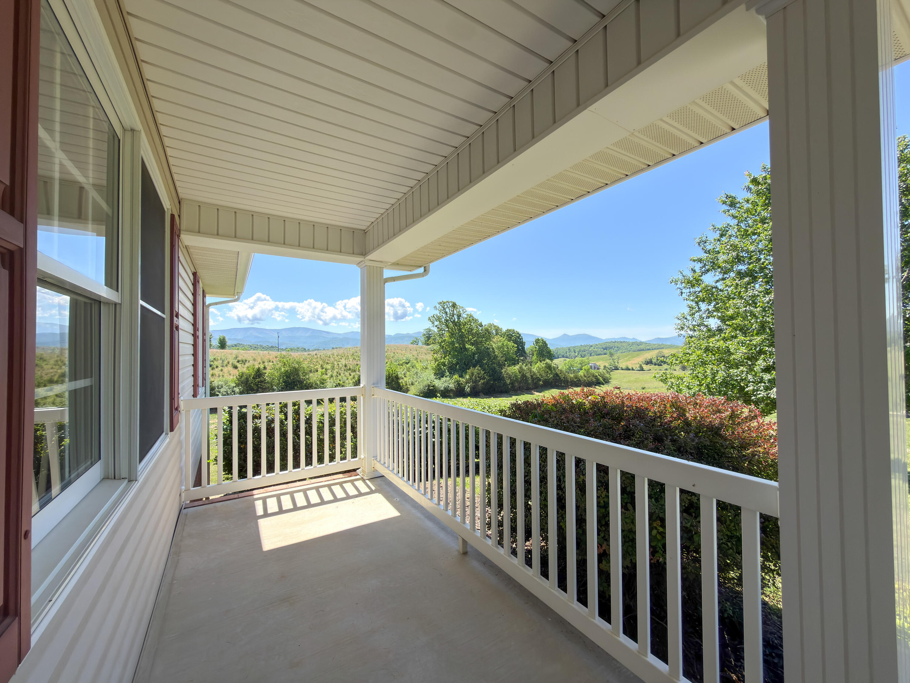 348 Short Hill Dr