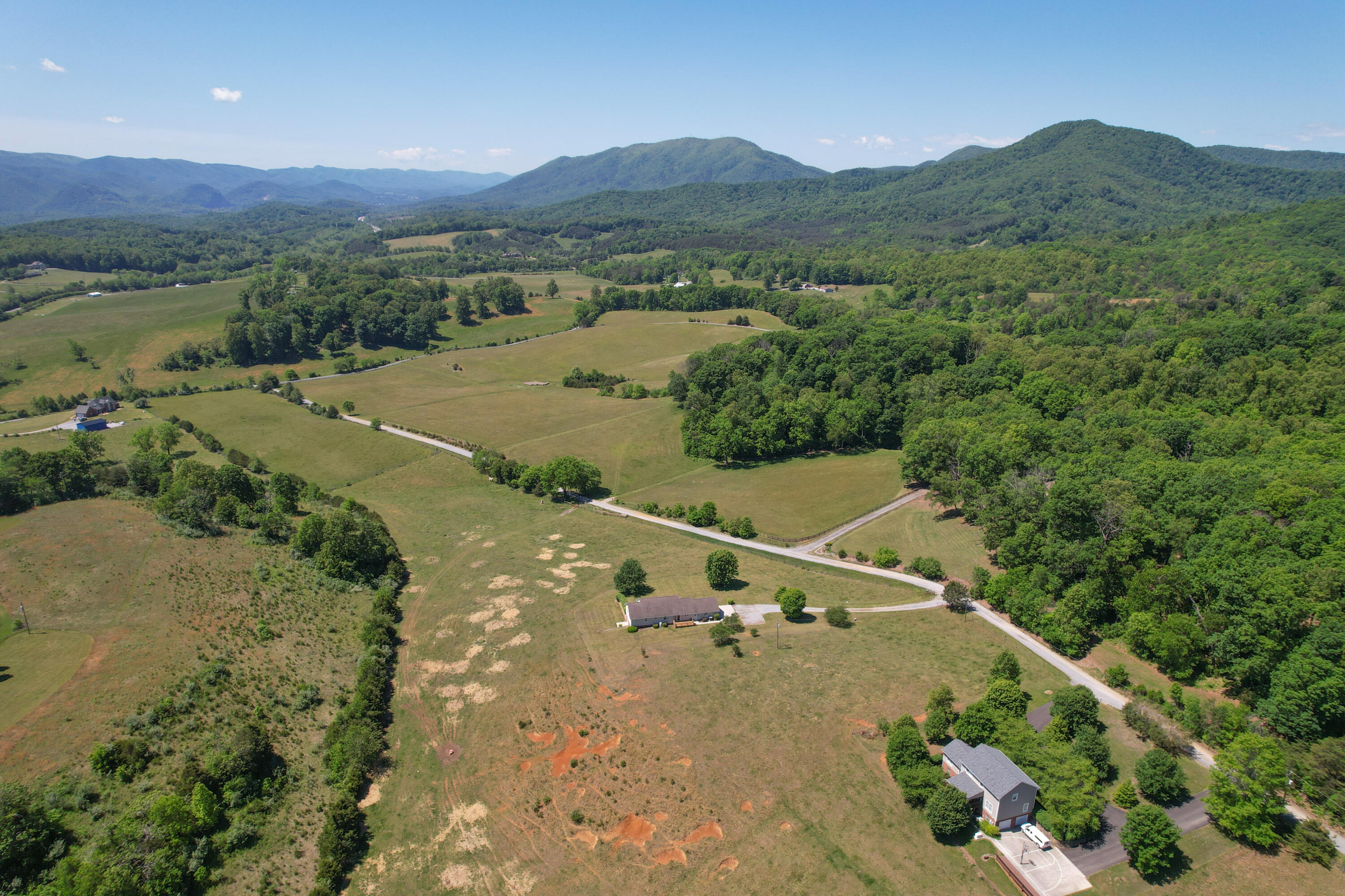 348 Short Hill Dr