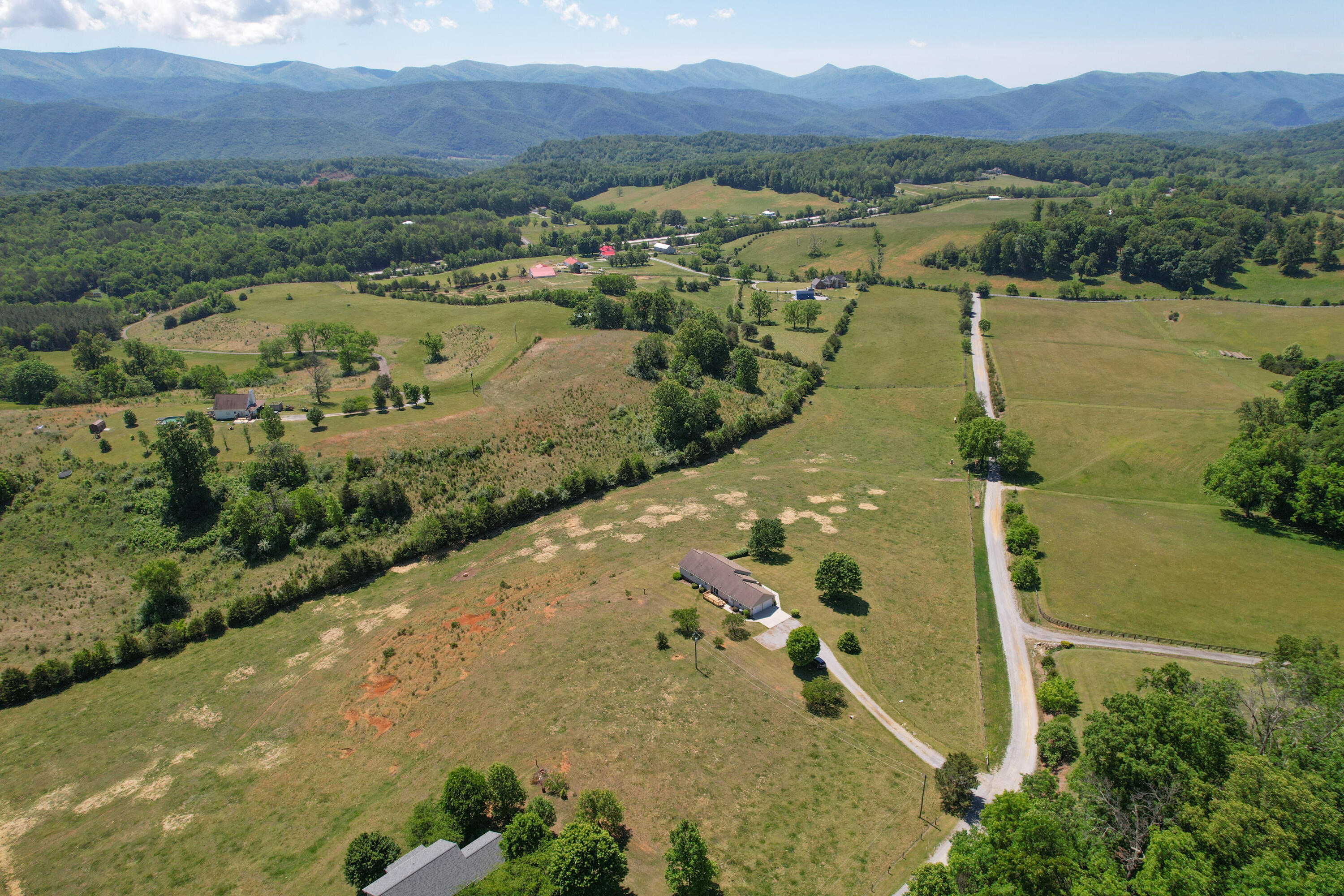 348 Short Hill Dr