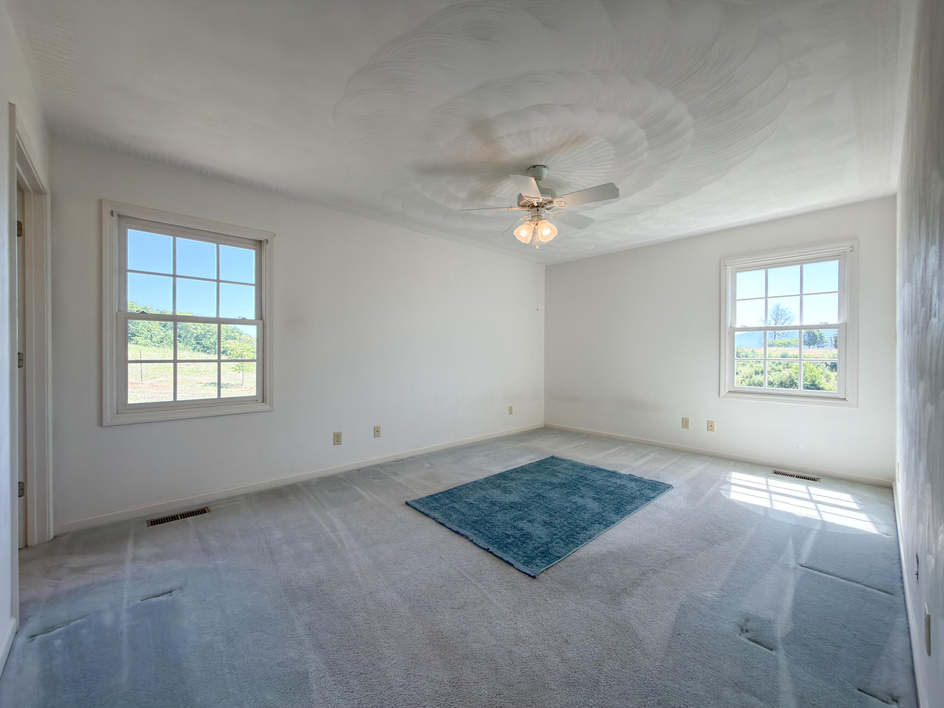 348 Short Hill Dr