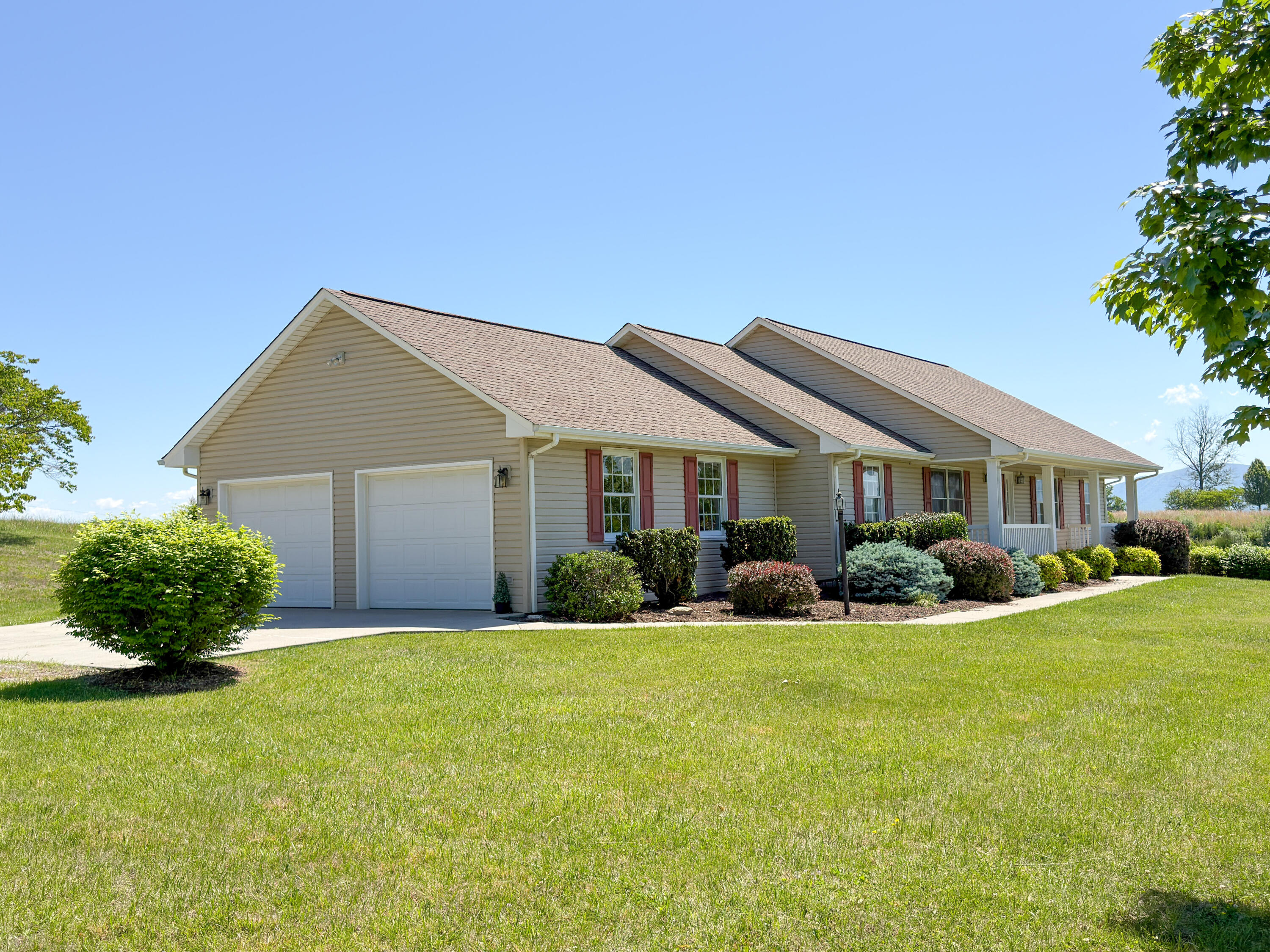 348 Short Hill Dr