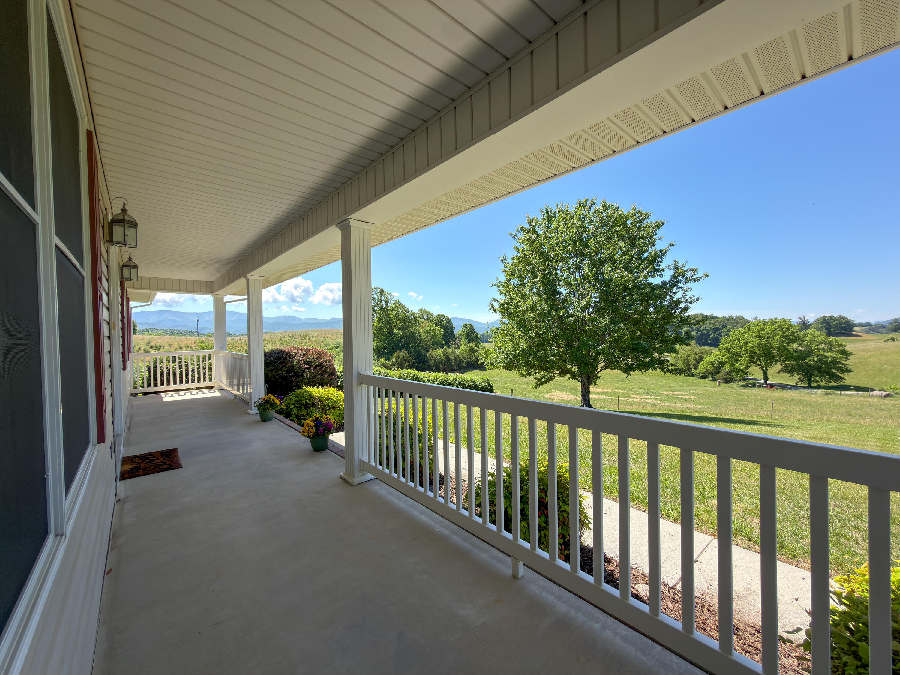 348 Short Hill Dr