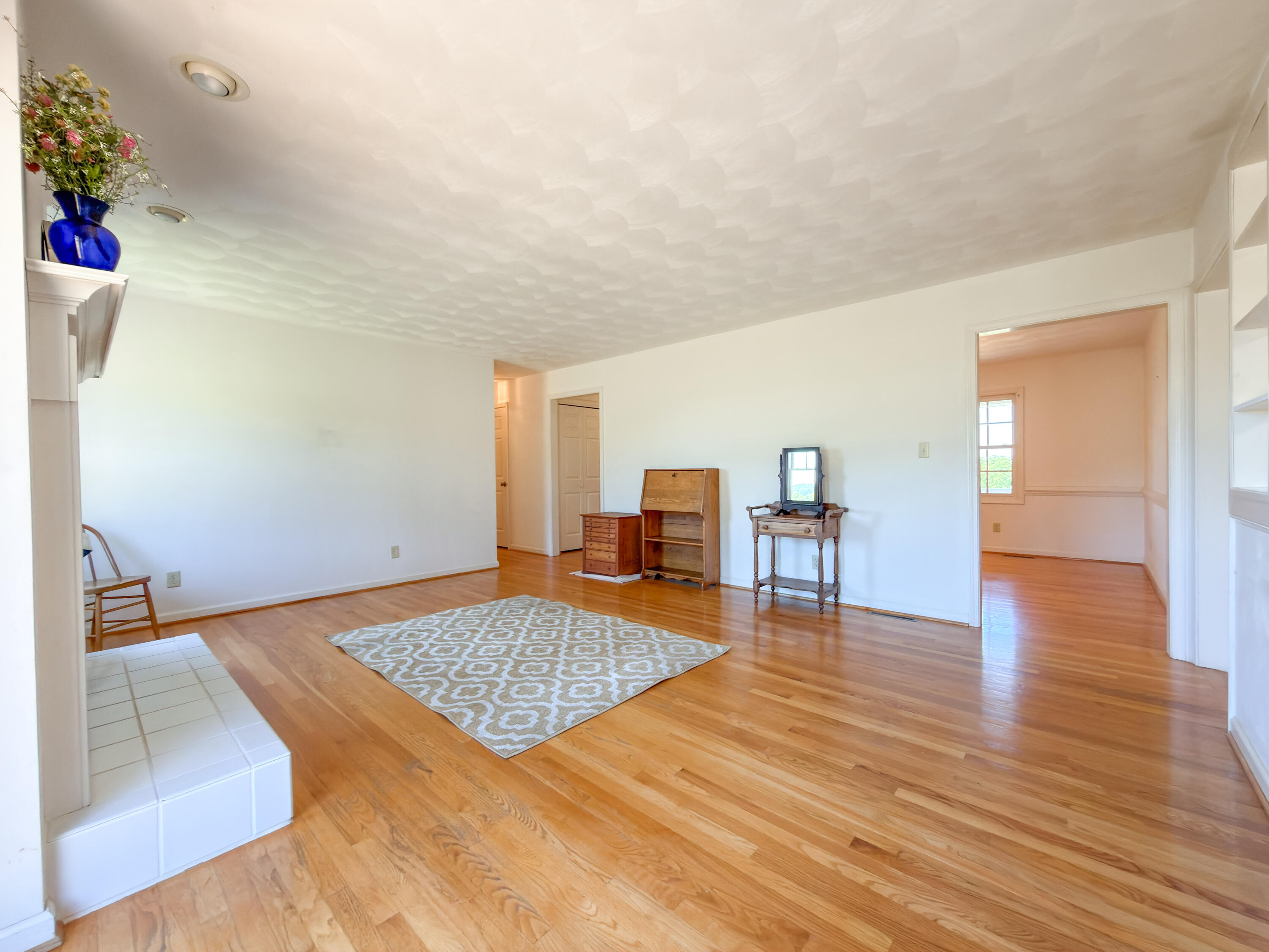 348 Short Hill Dr