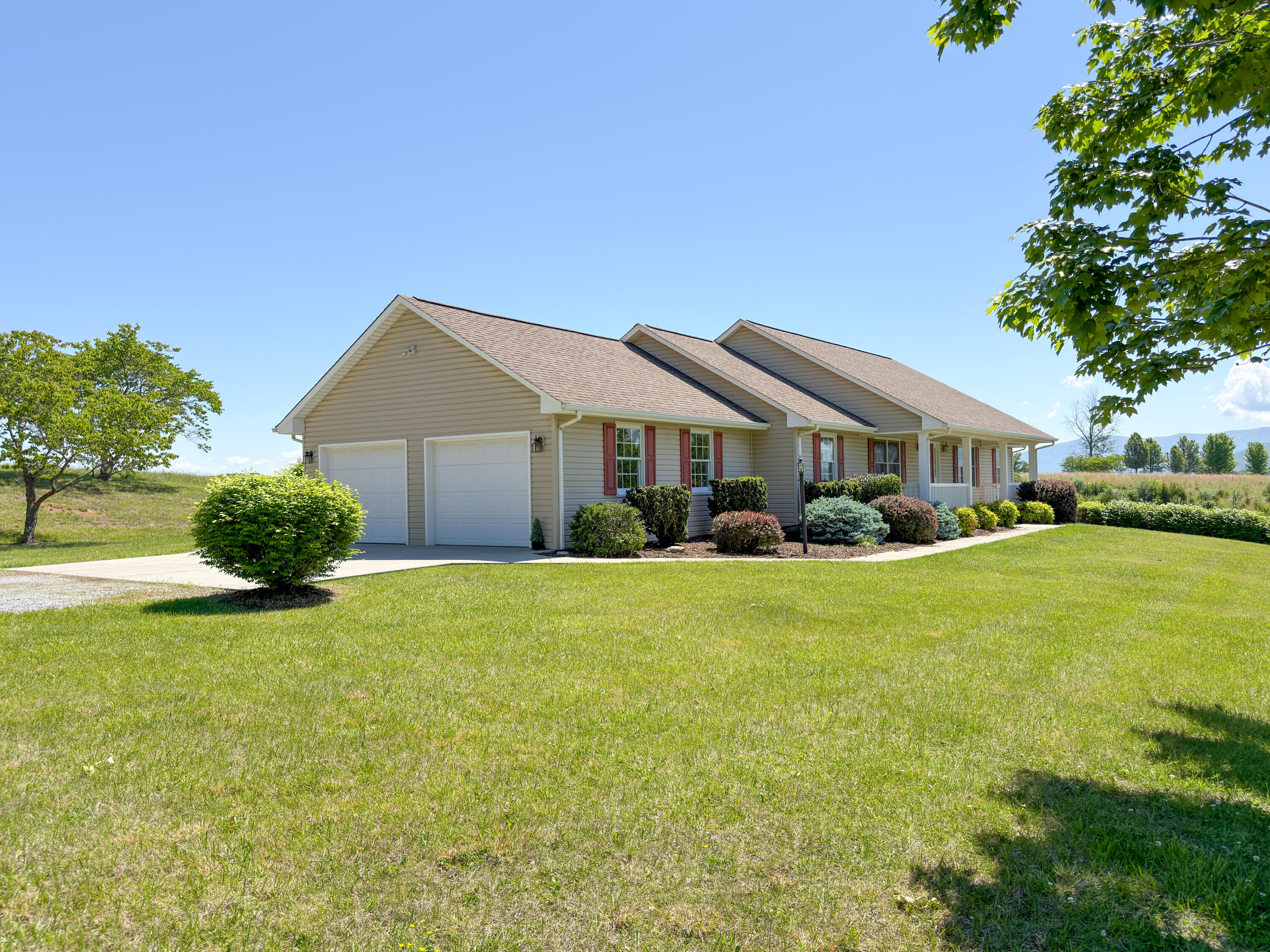 348 Short Hill Dr