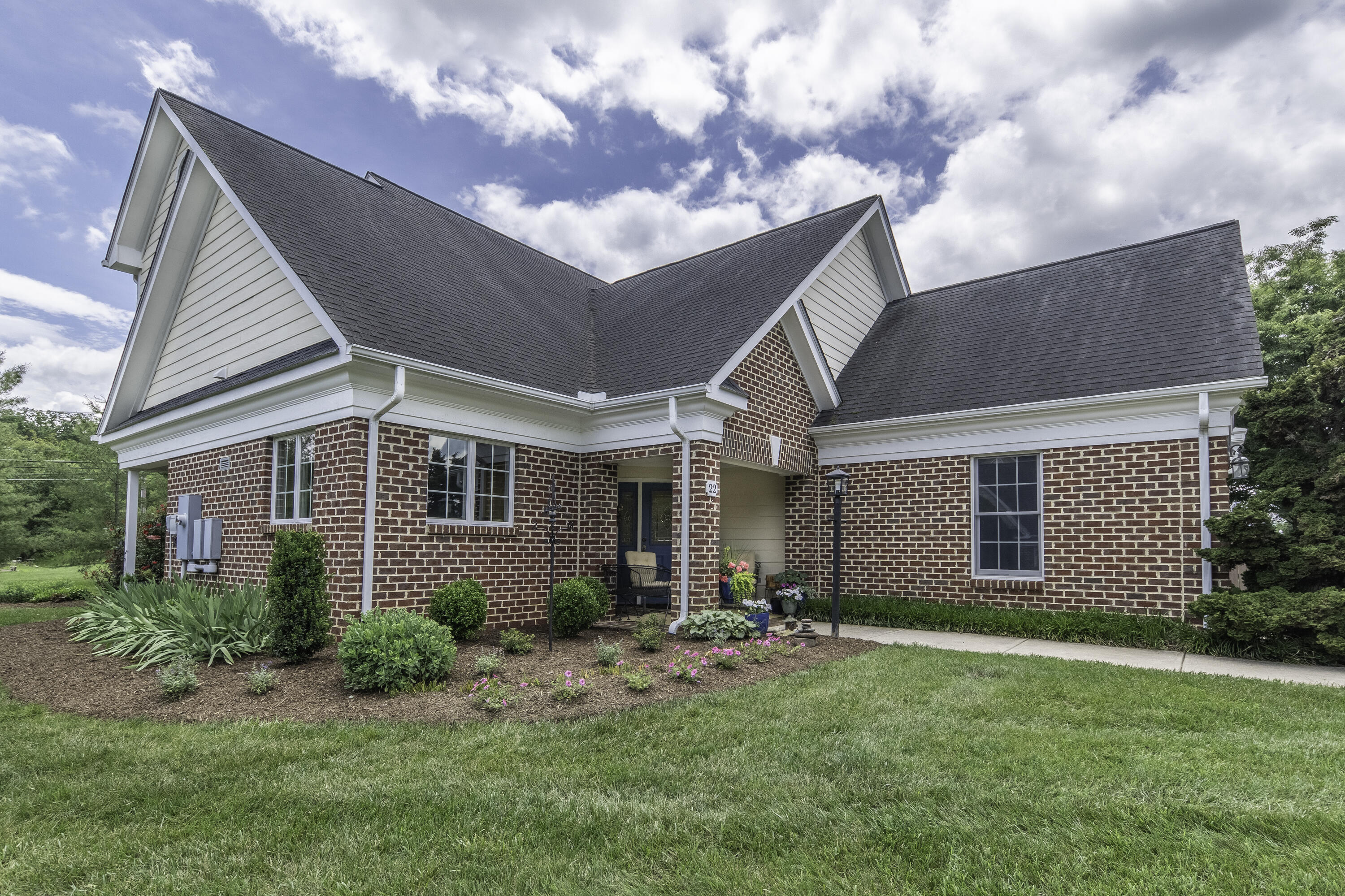 22 HAVEN OAK Ct