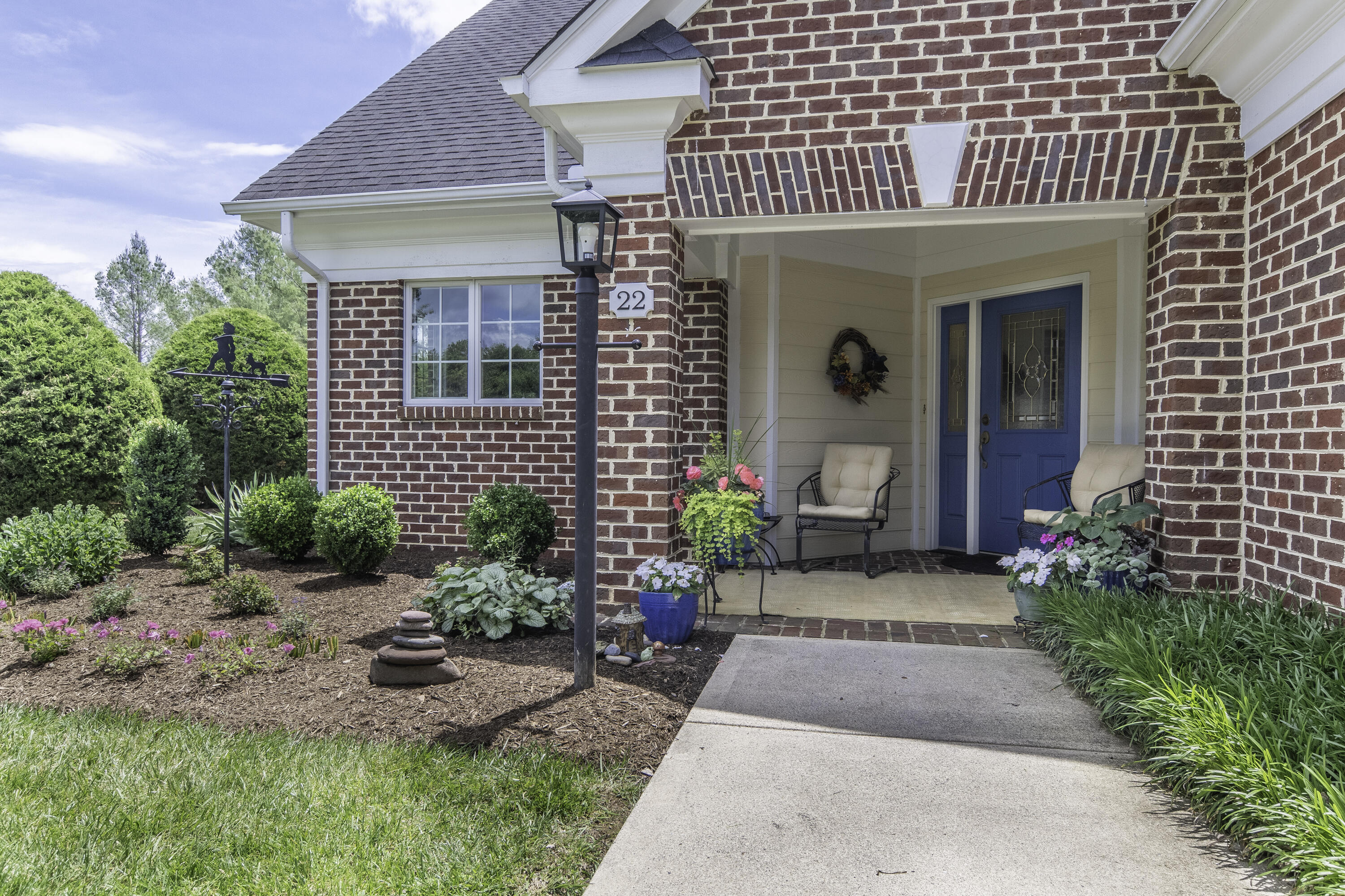 22 HAVEN OAK Ct