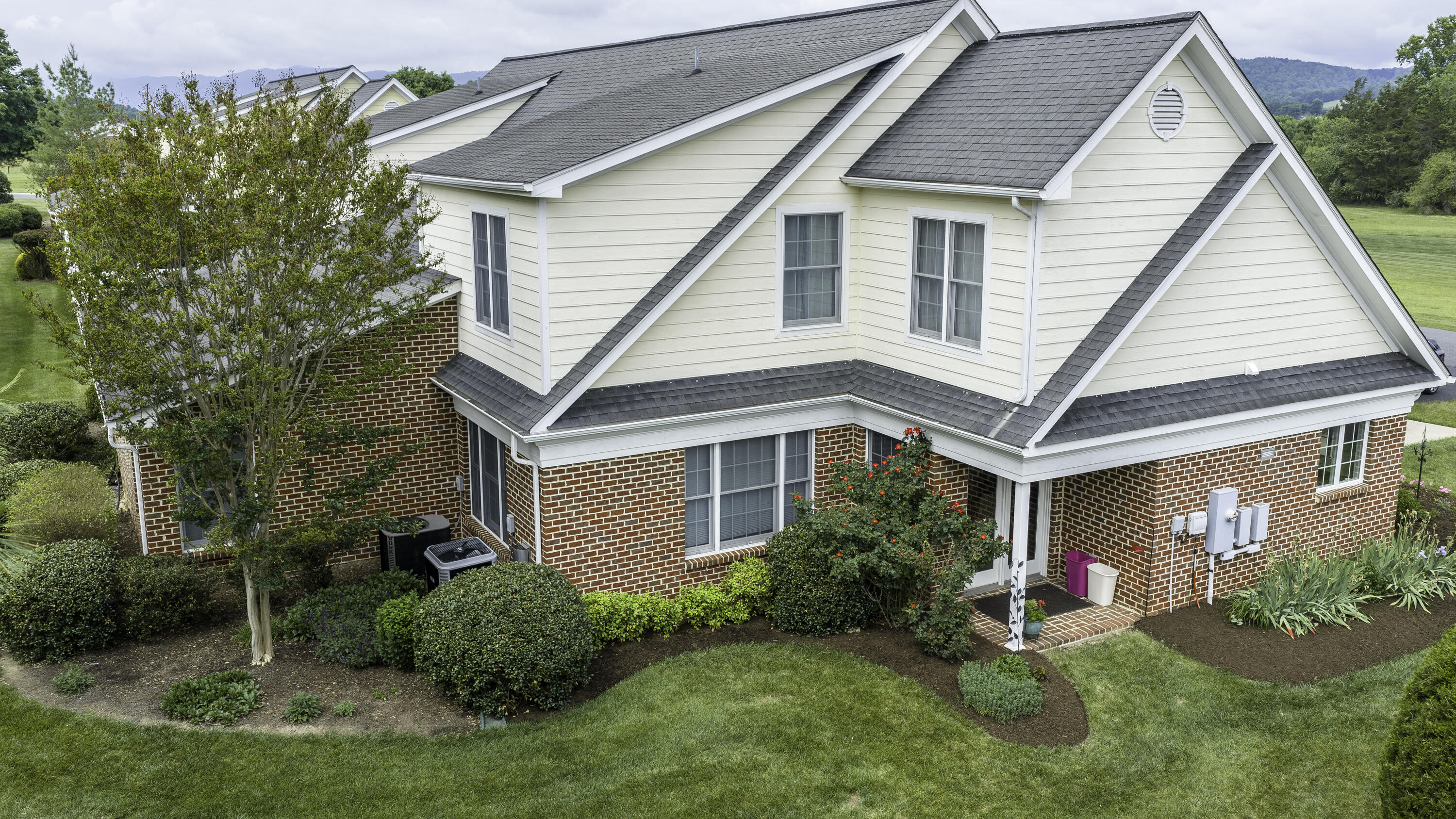 22 HAVEN OAK Ct
