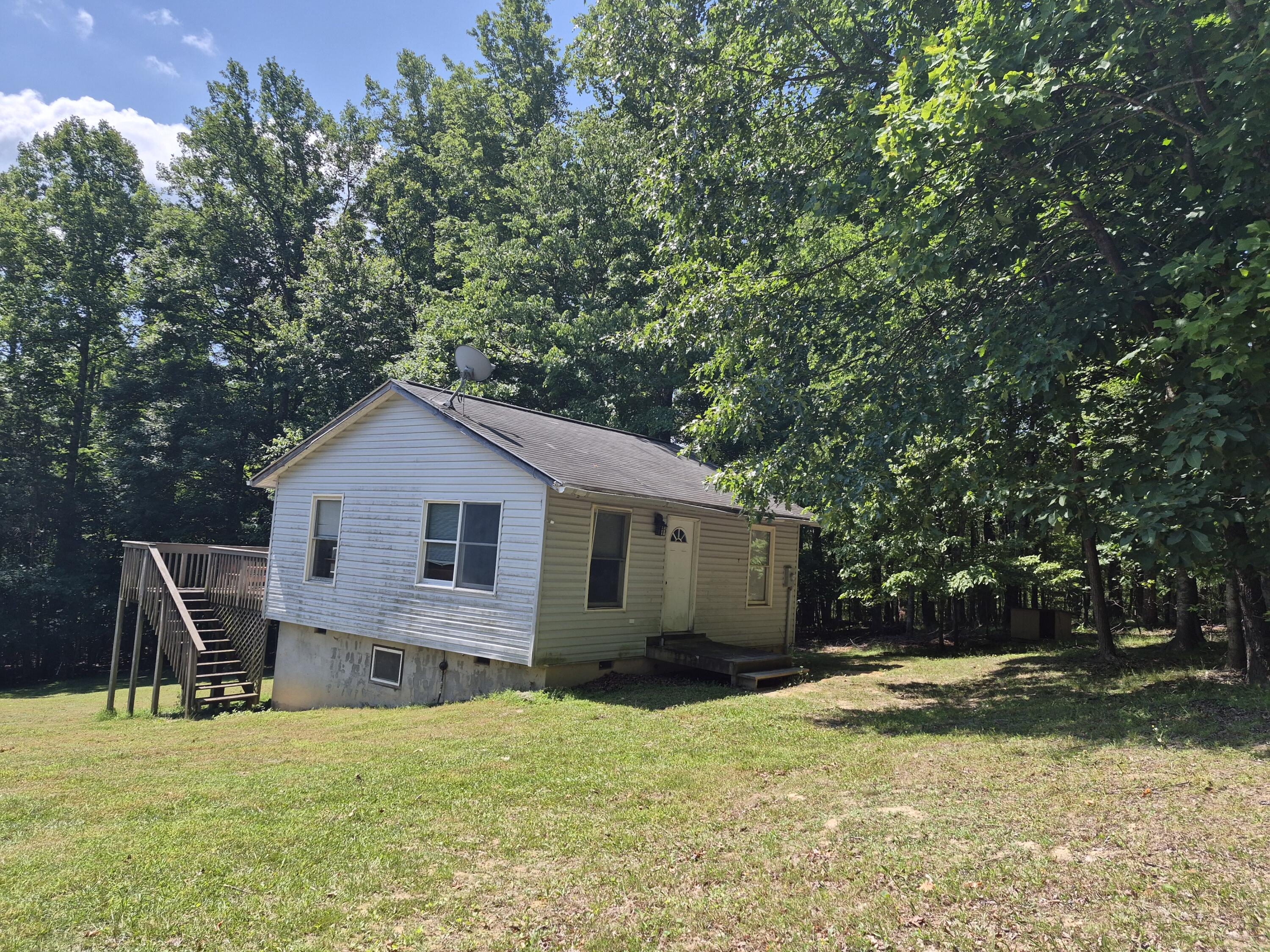830 Honey Hollow Road