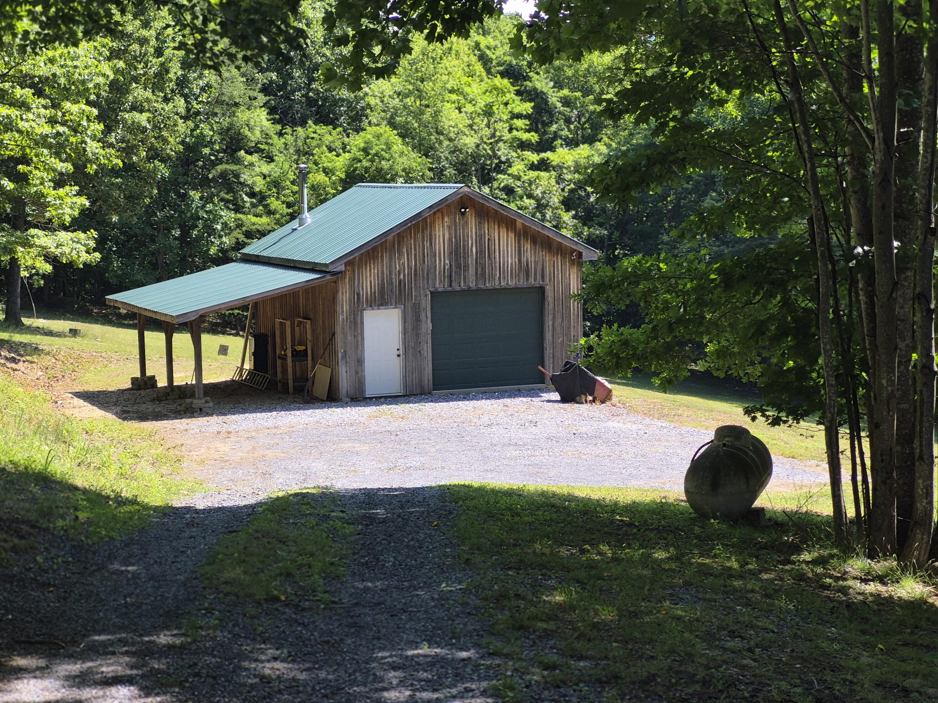 830 Honey Hollow Road