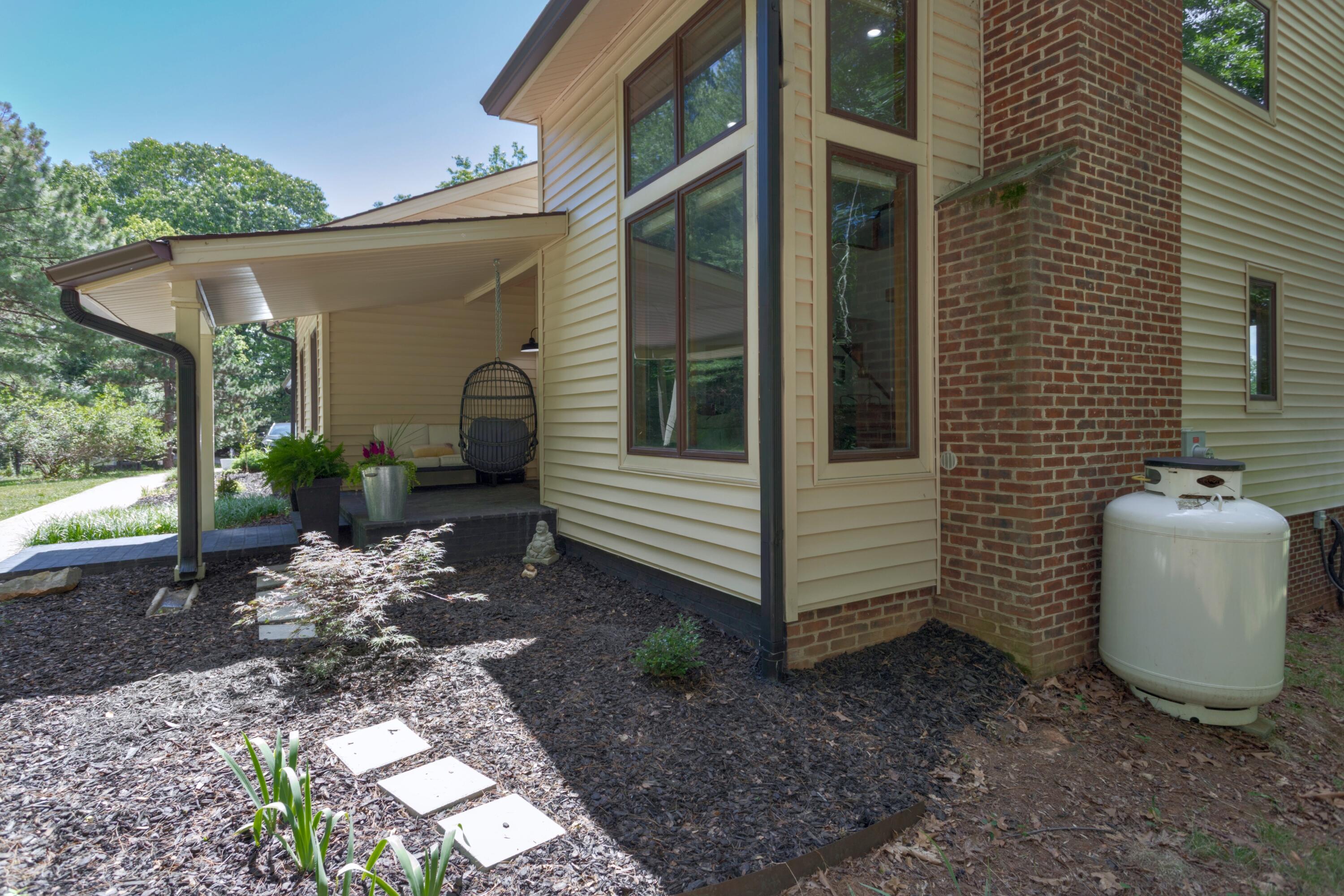 272 Dogwood Rise