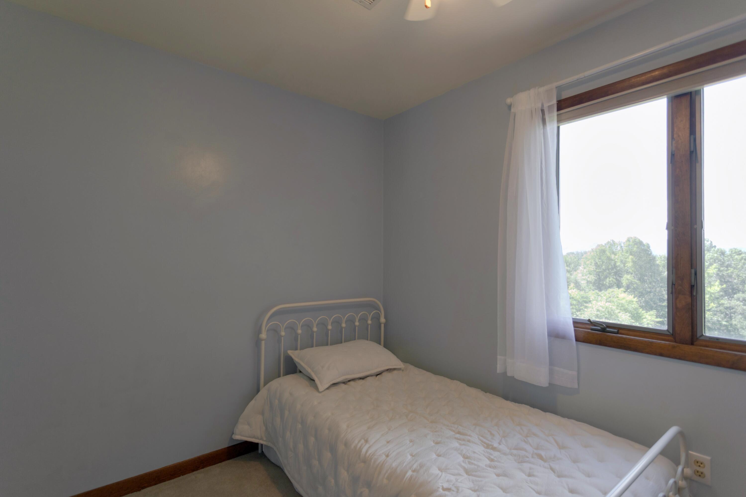 272 Dogwood Rise