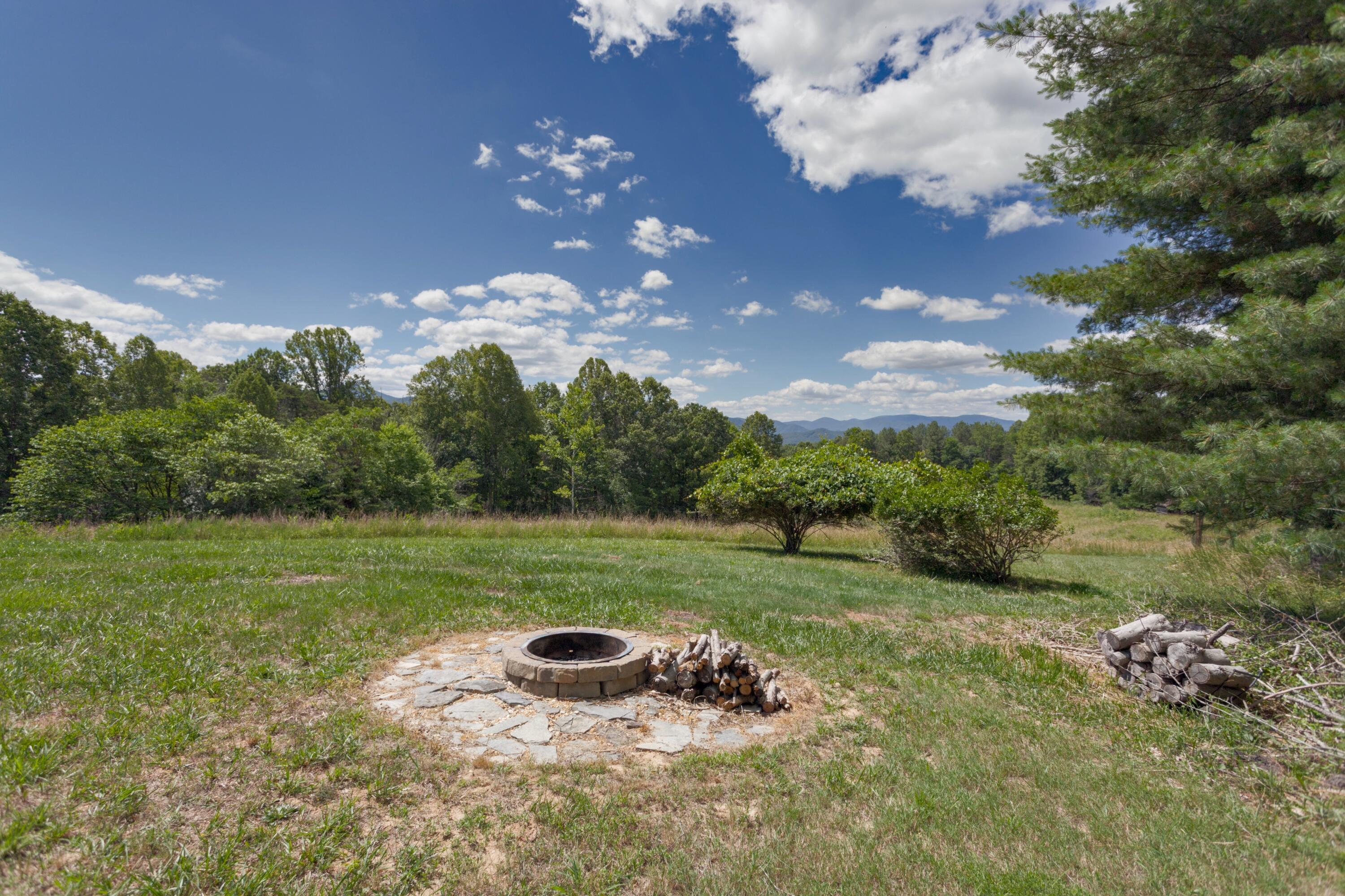 272 Dogwood Rise