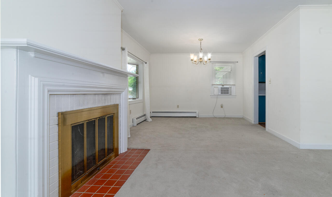 16 Whitmore St