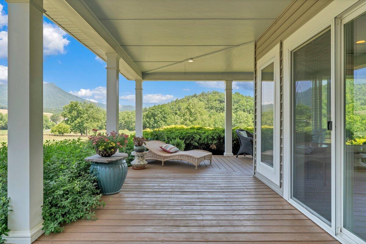 80 E Field Rd