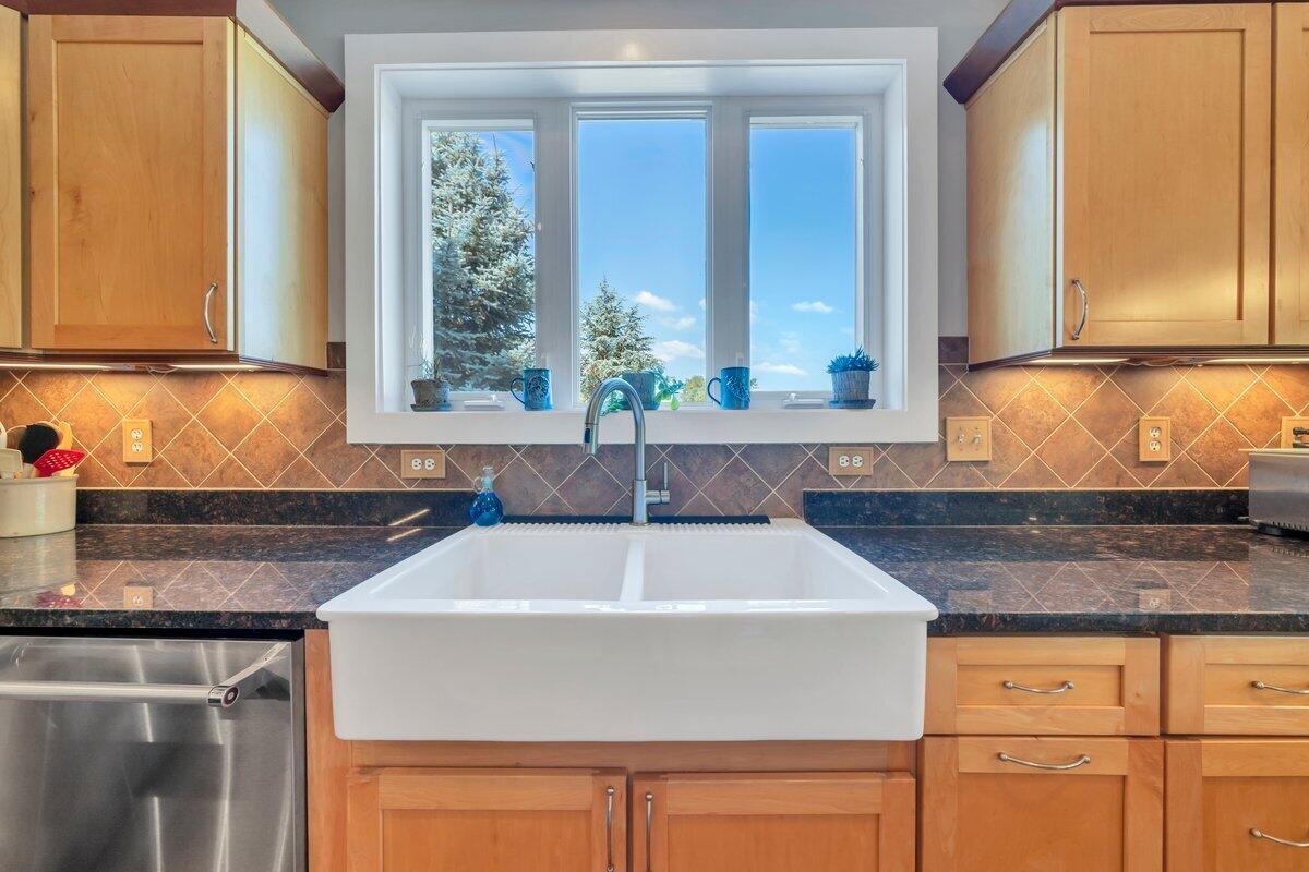 80 E Field Rd
