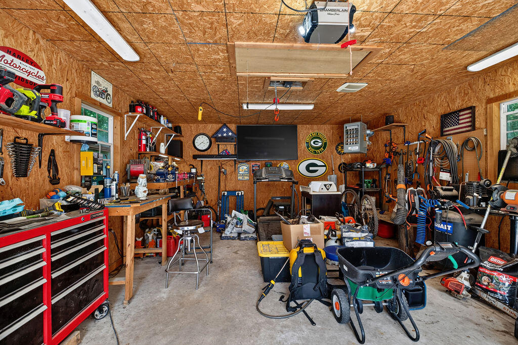 76 CLAN ALPINE Way
