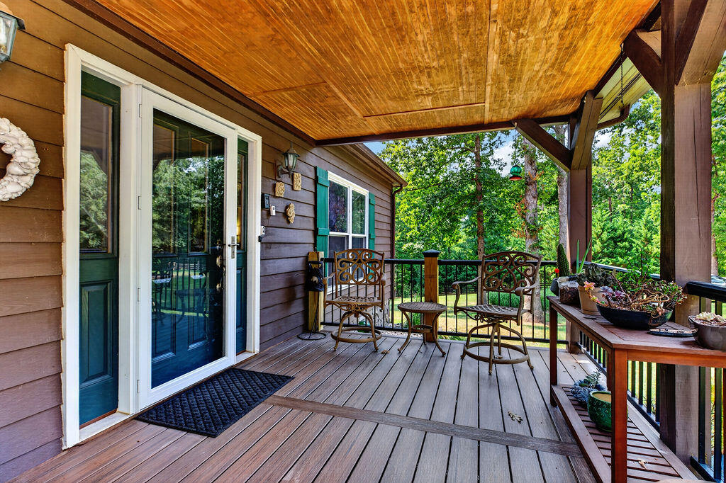 76 CLAN ALPINE Way