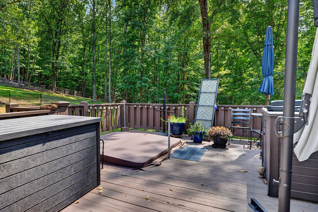 76 CLAN ALPINE Way