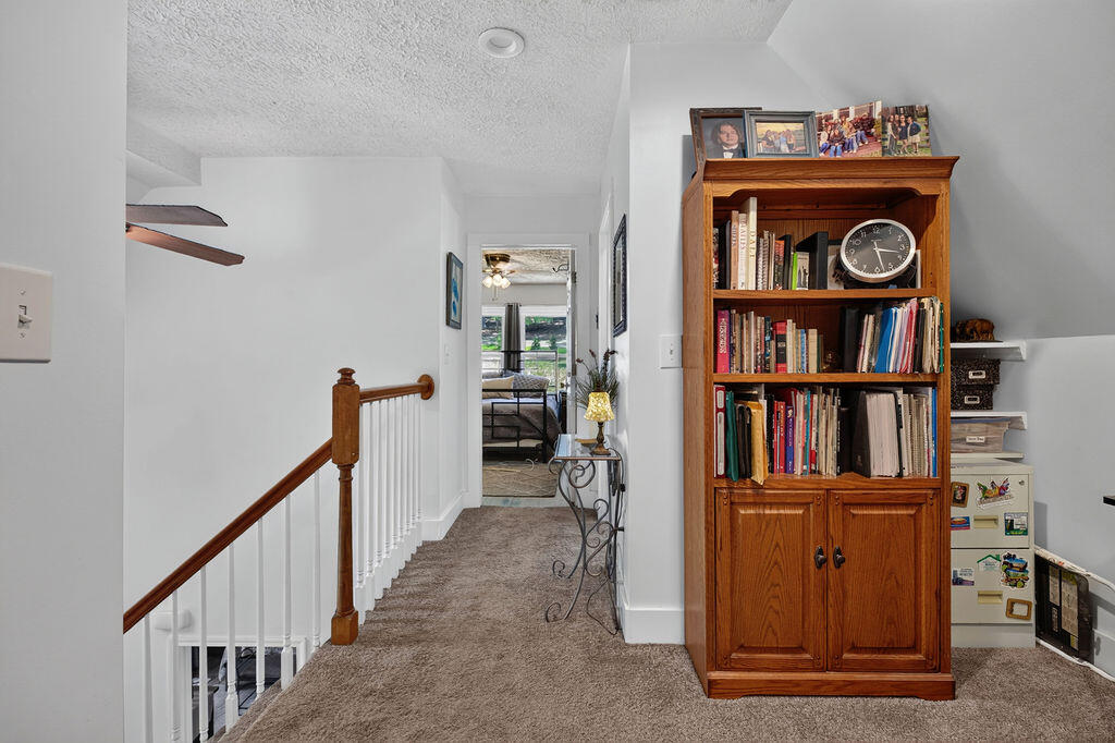 76 CLAN ALPINE Way
