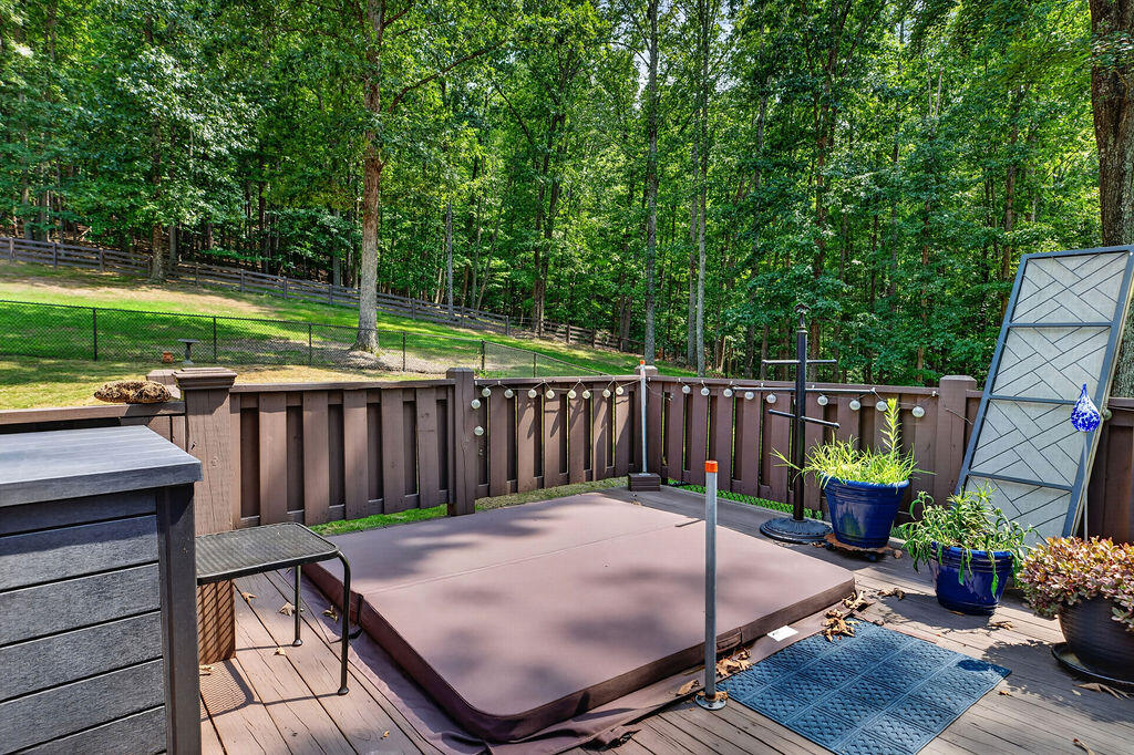 76 CLAN ALPINE Way