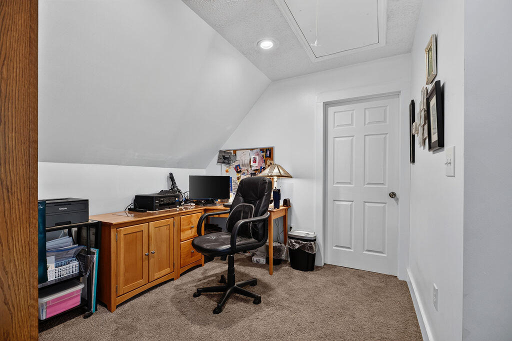 76 CLAN ALPINE Way