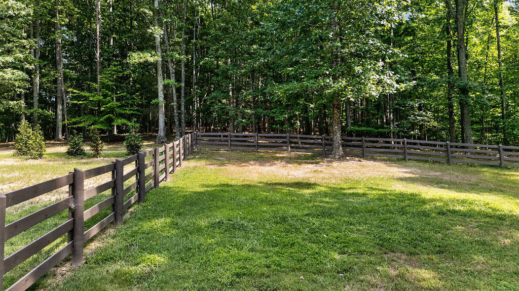 76 CLAN ALPINE Way