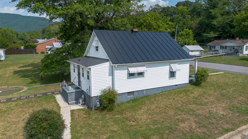 177 W 28TH St