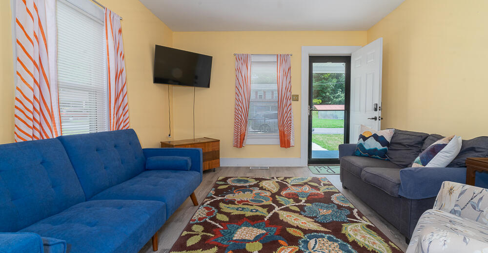 177 W 28TH St