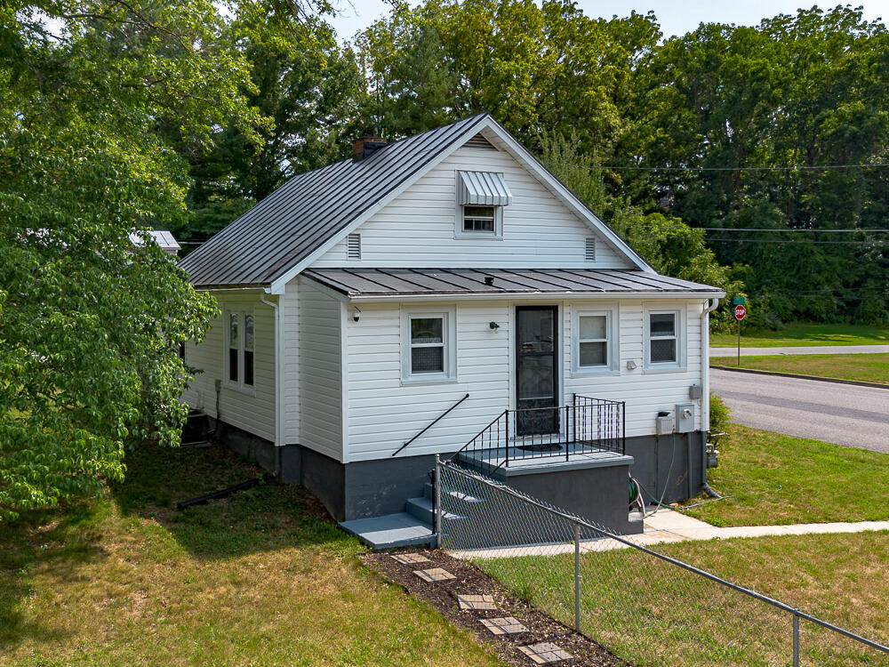 177 W 28TH St