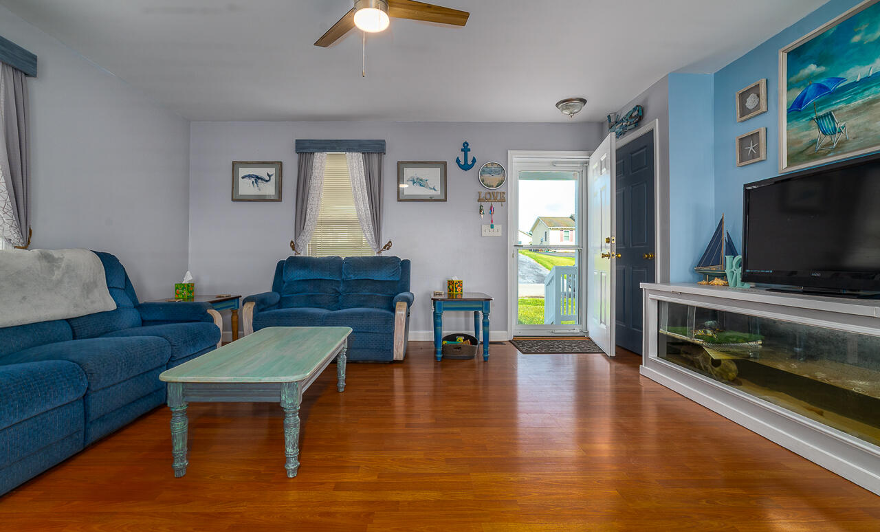 144 Village Way, 144