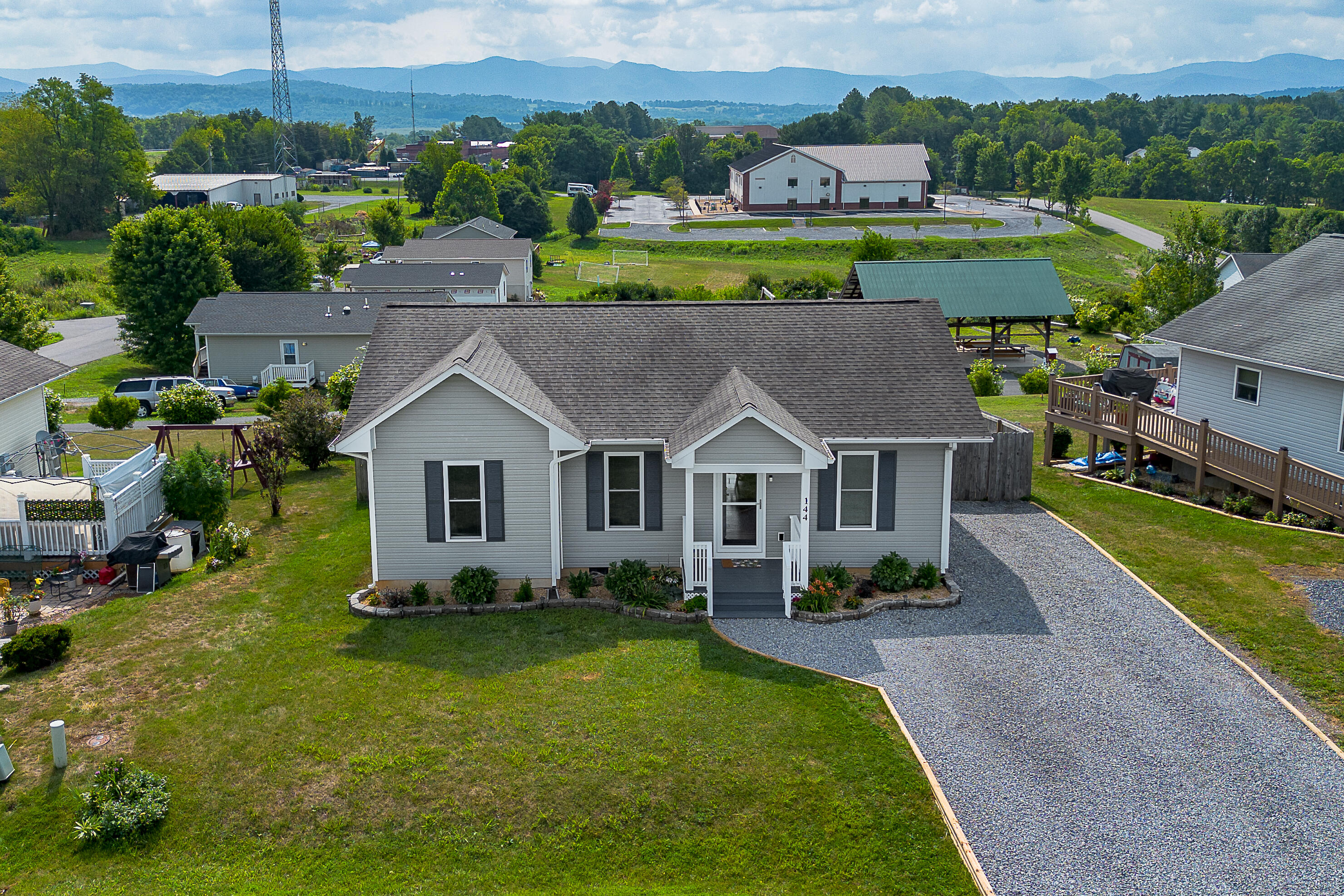 144 Village Way, 144