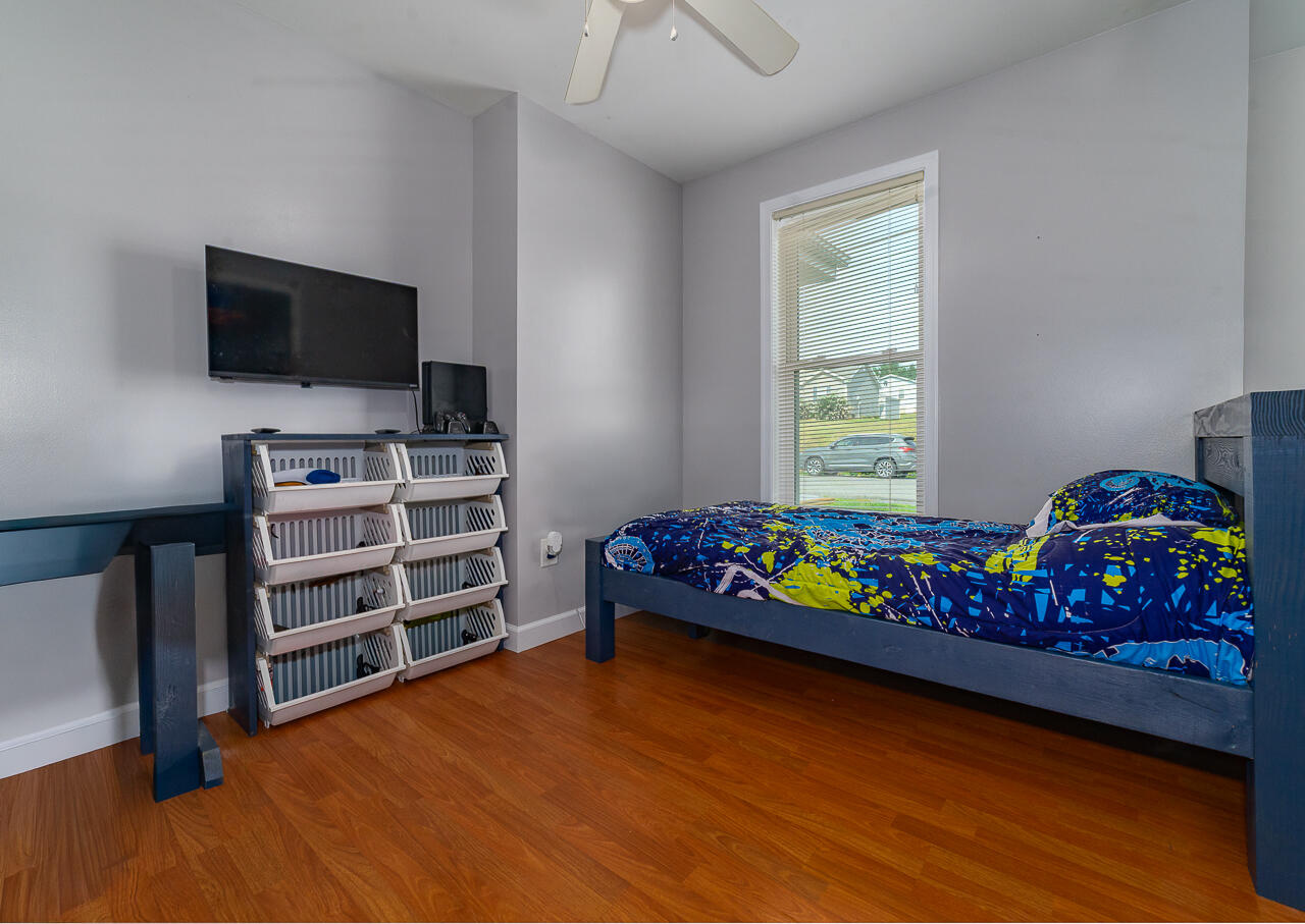 144 Village Way, 144