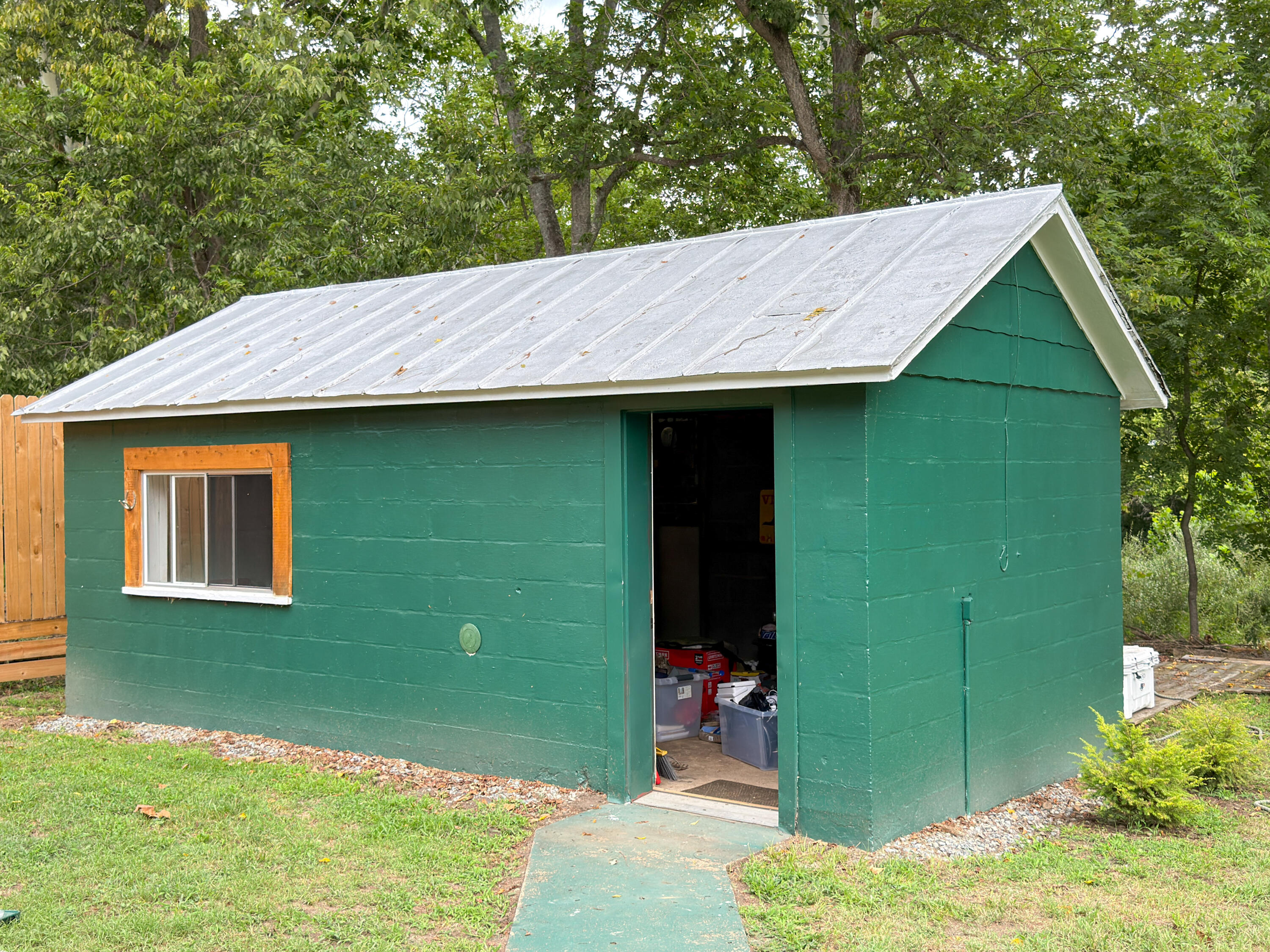 541 S River Rd
