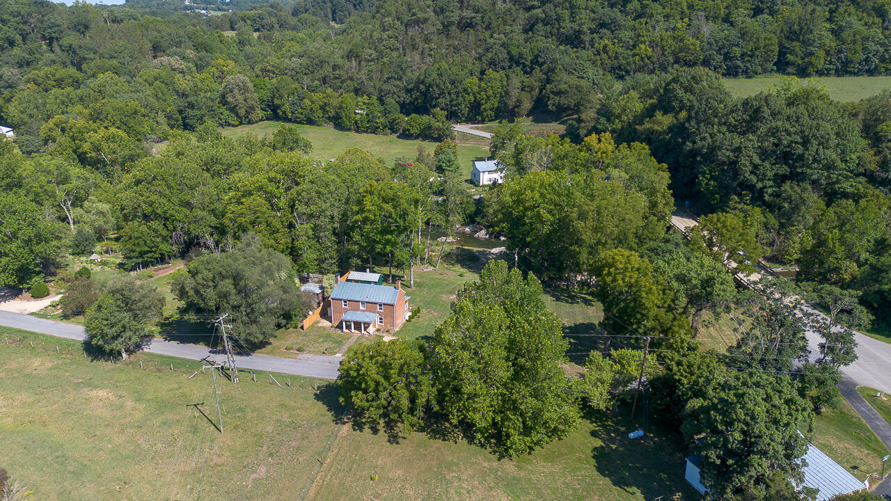 541 S River Rd
