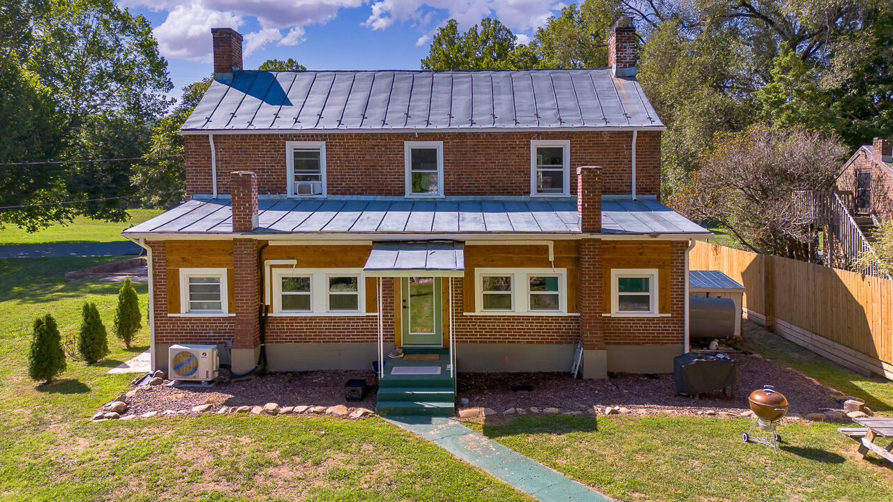 541 S River Rd