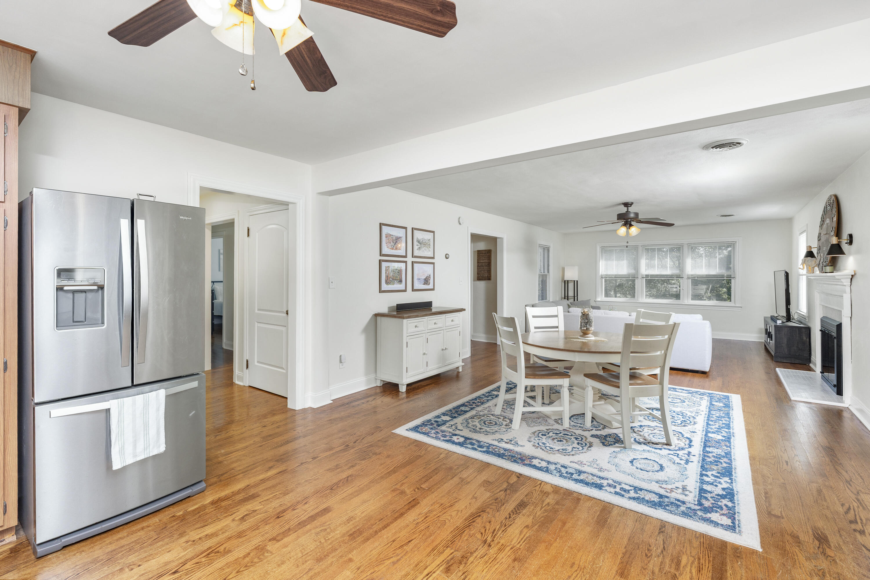 37 MERLIN Ln
