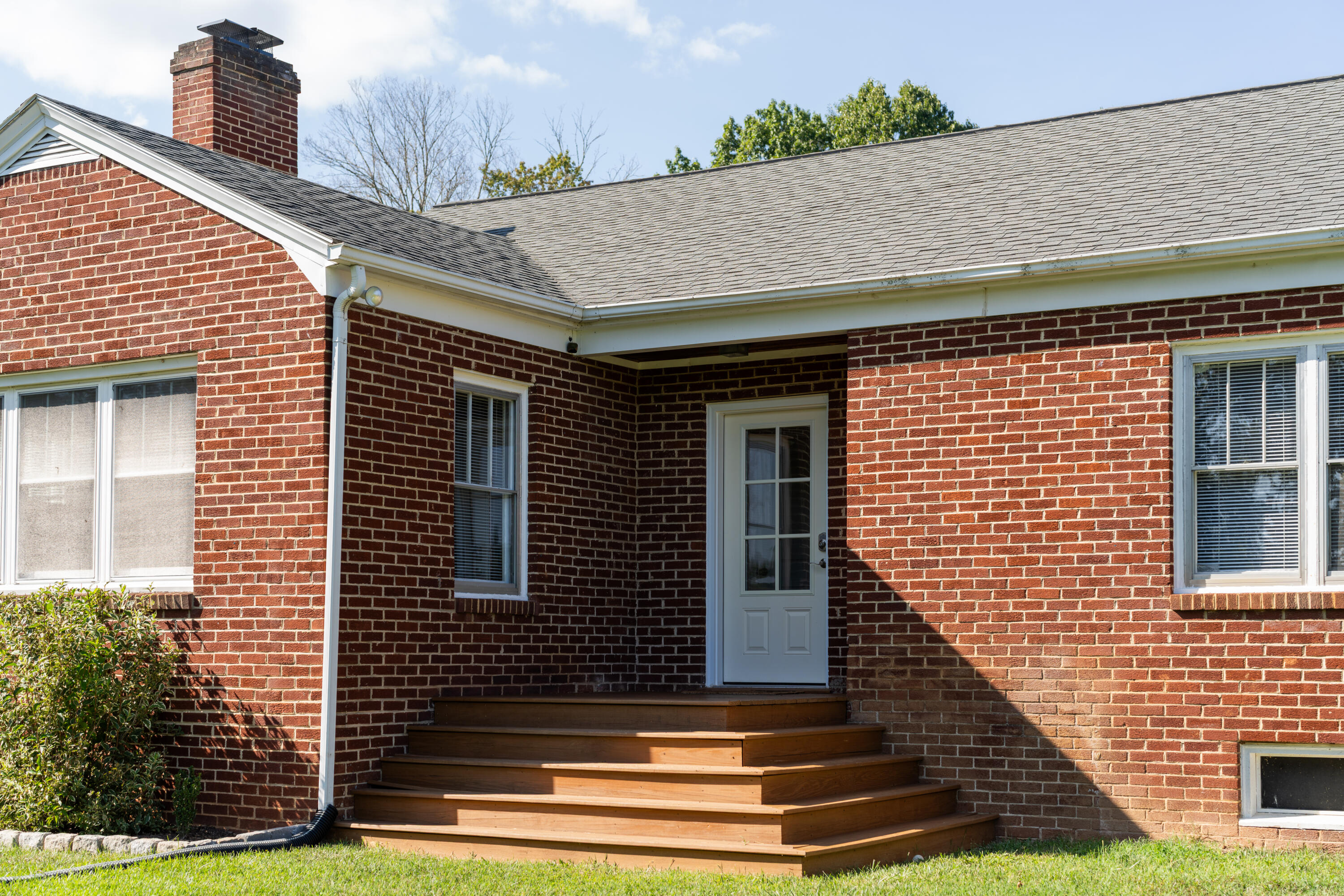 37 MERLIN Ln