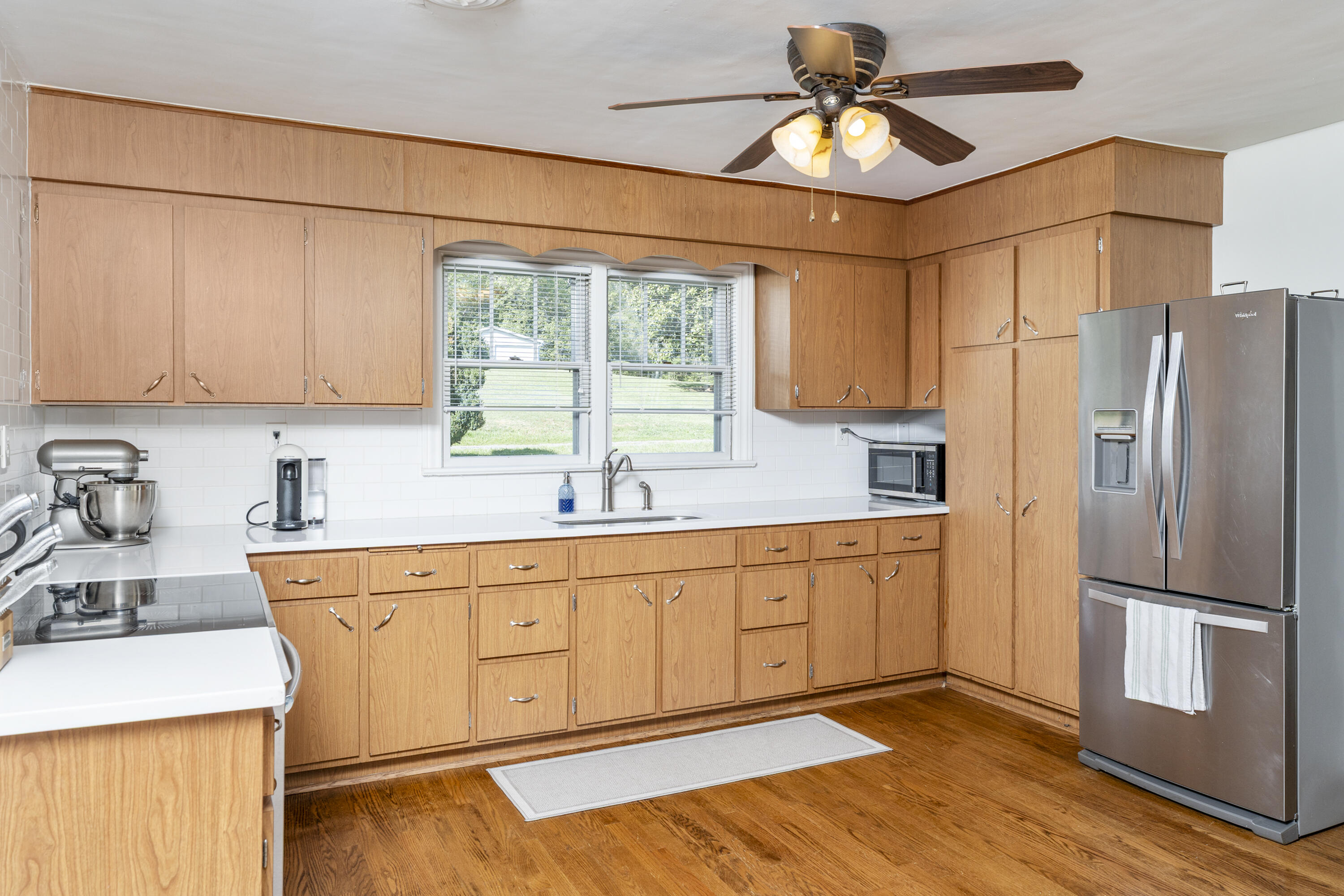 37 MERLIN Ln