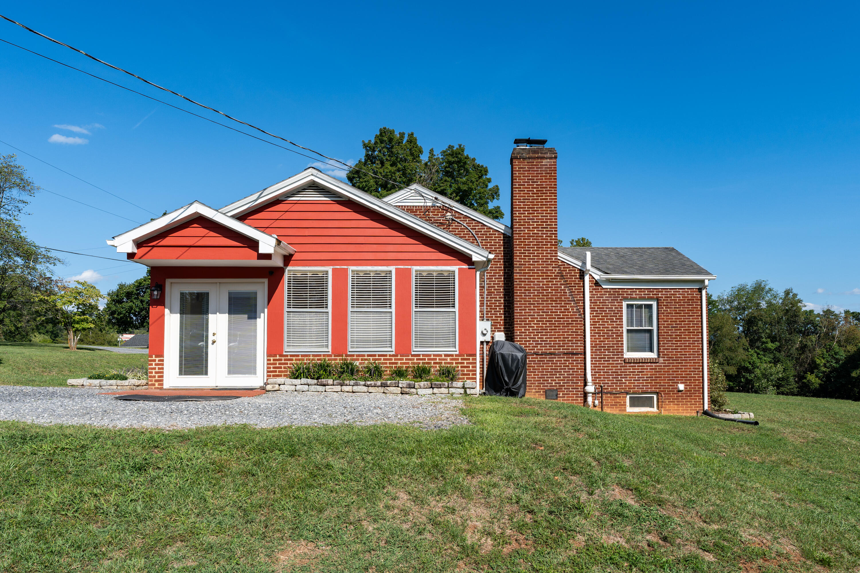 37 MERLIN Ln
