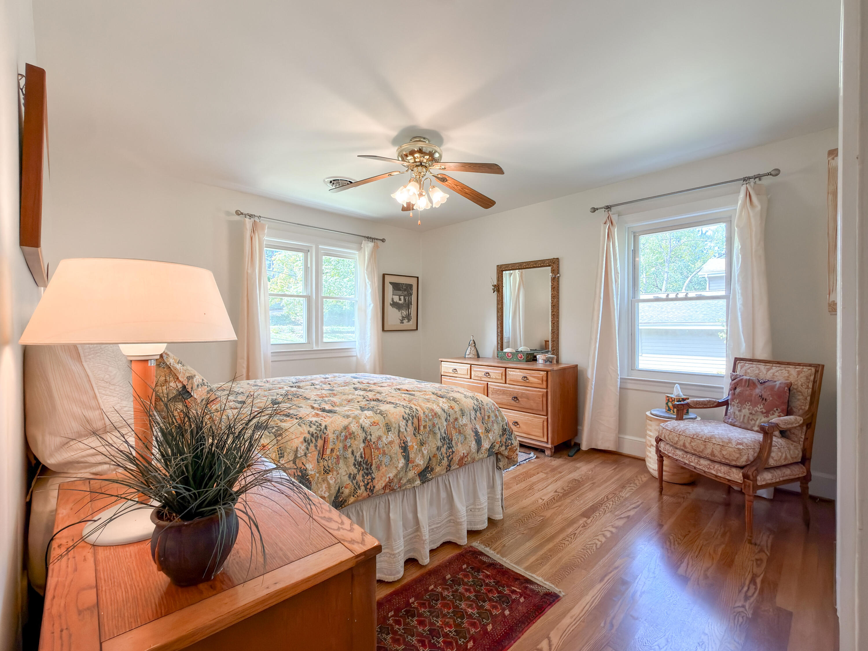 13 COUNTRY CLUB Rd