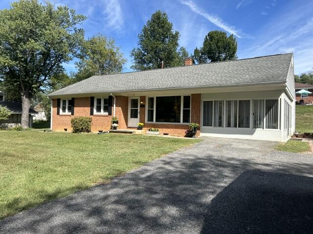 13 COUNTRY CLUB Rd