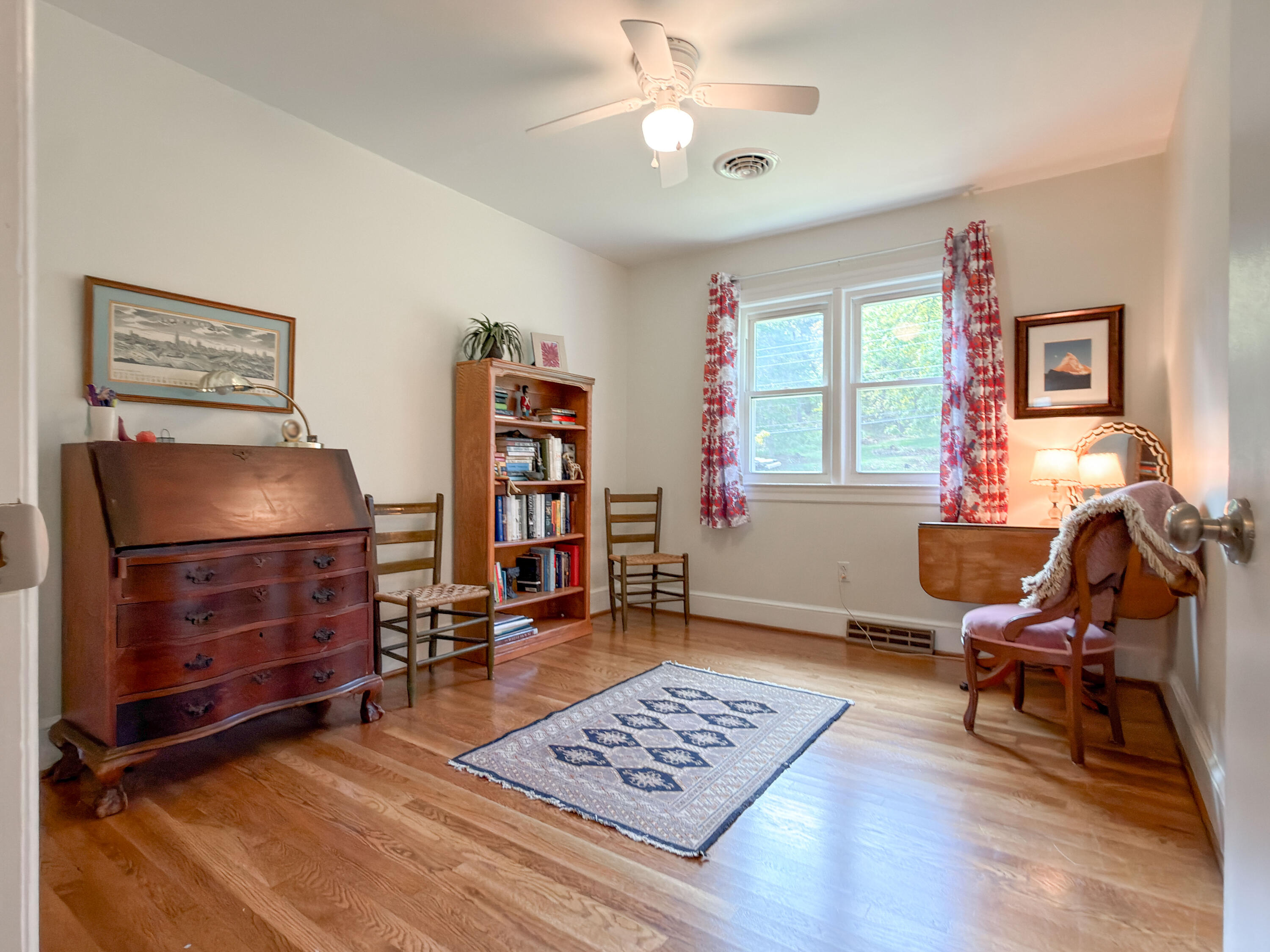 13 COUNTRY CLUB Rd