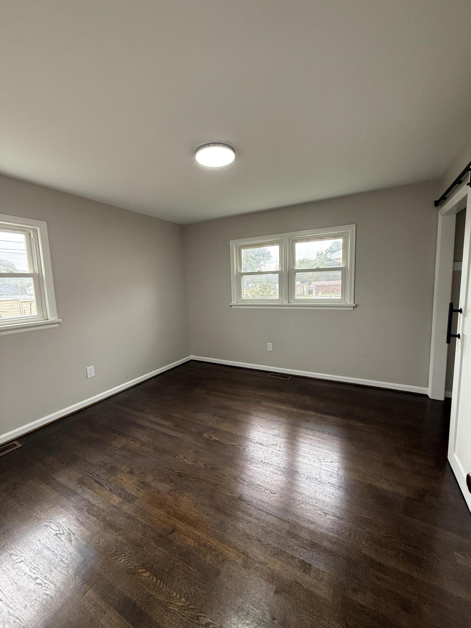 1351 WALNUT Ave