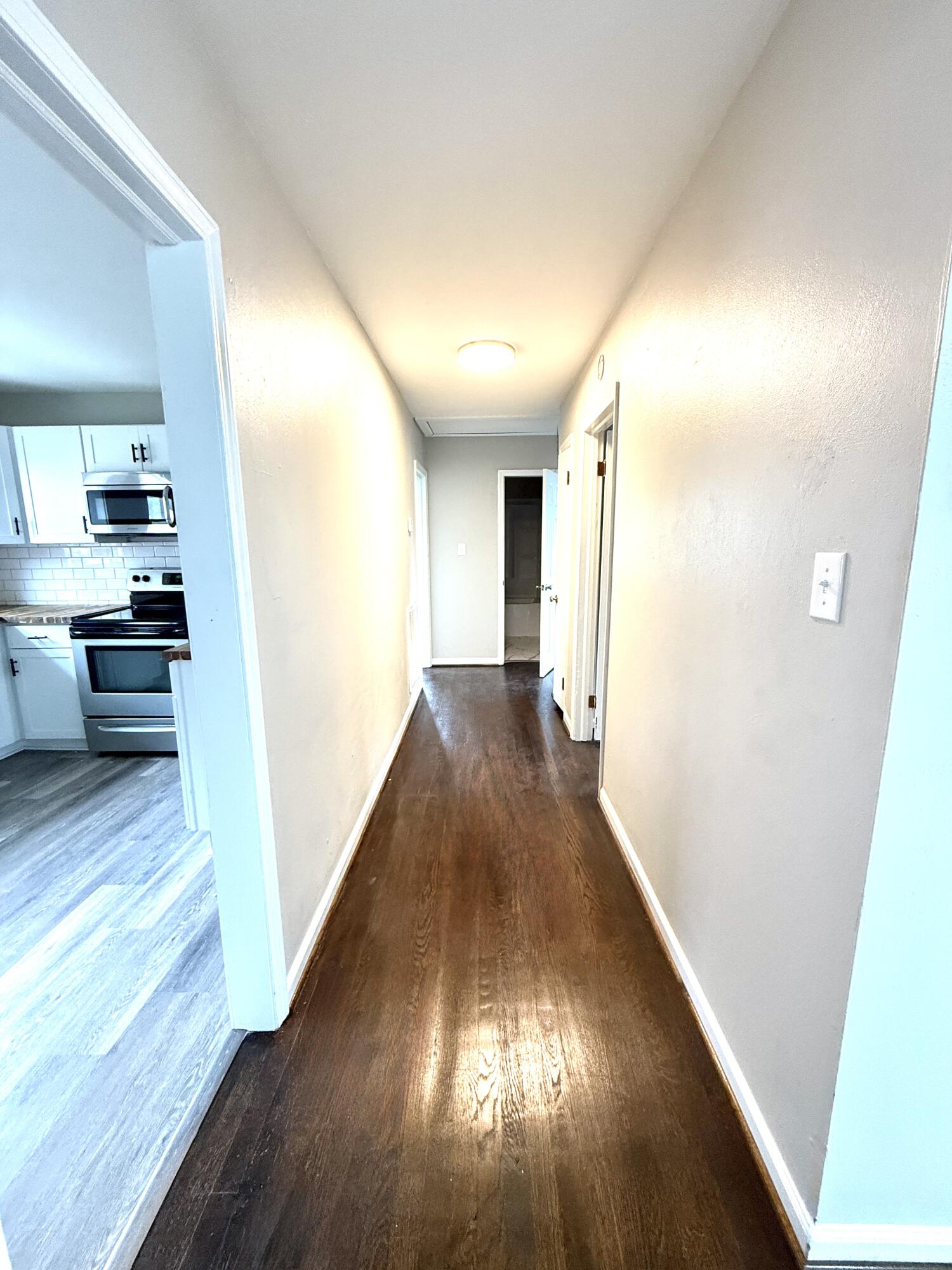 1351 WALNUT Ave