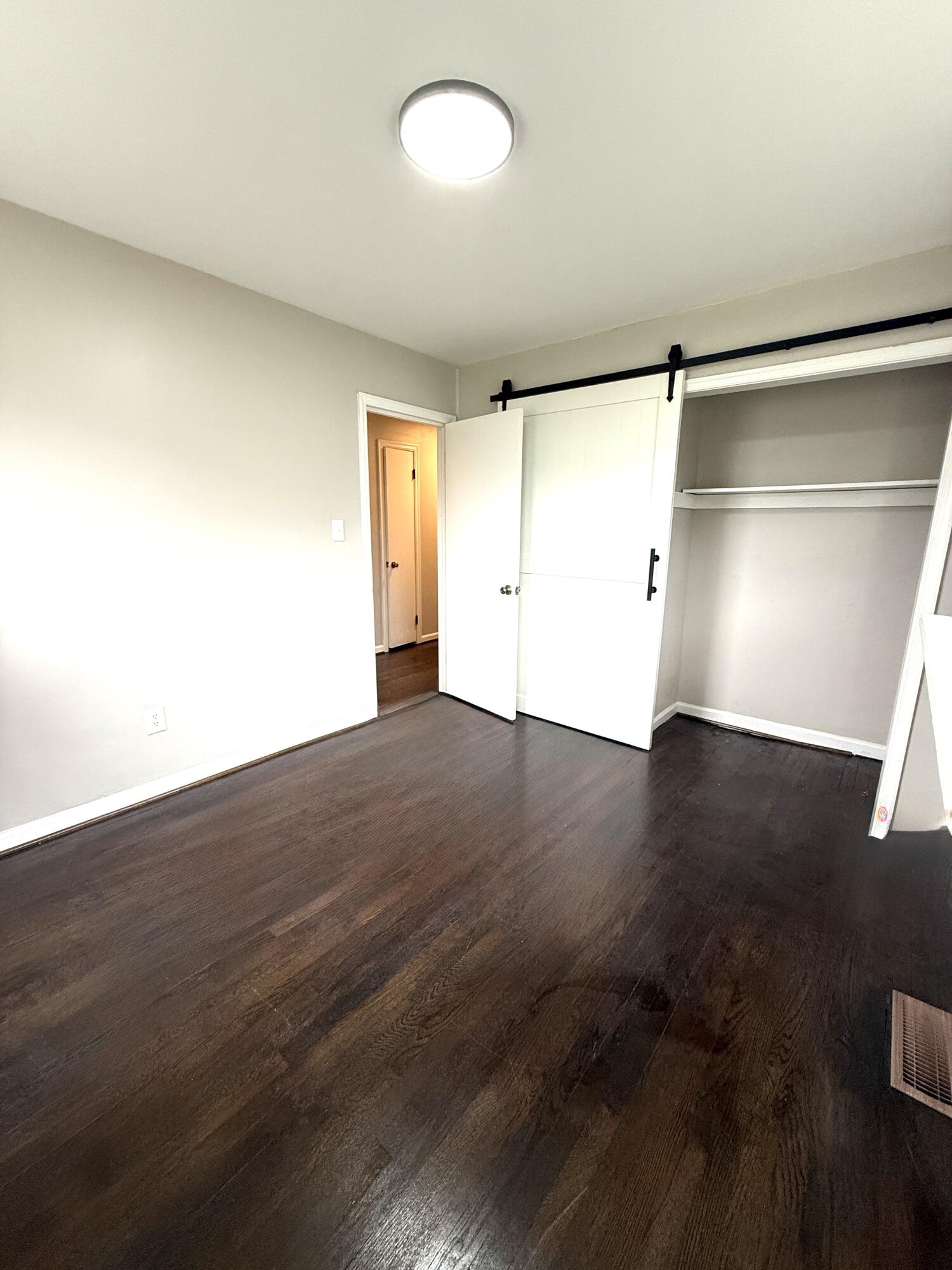 1351 WALNUT Ave